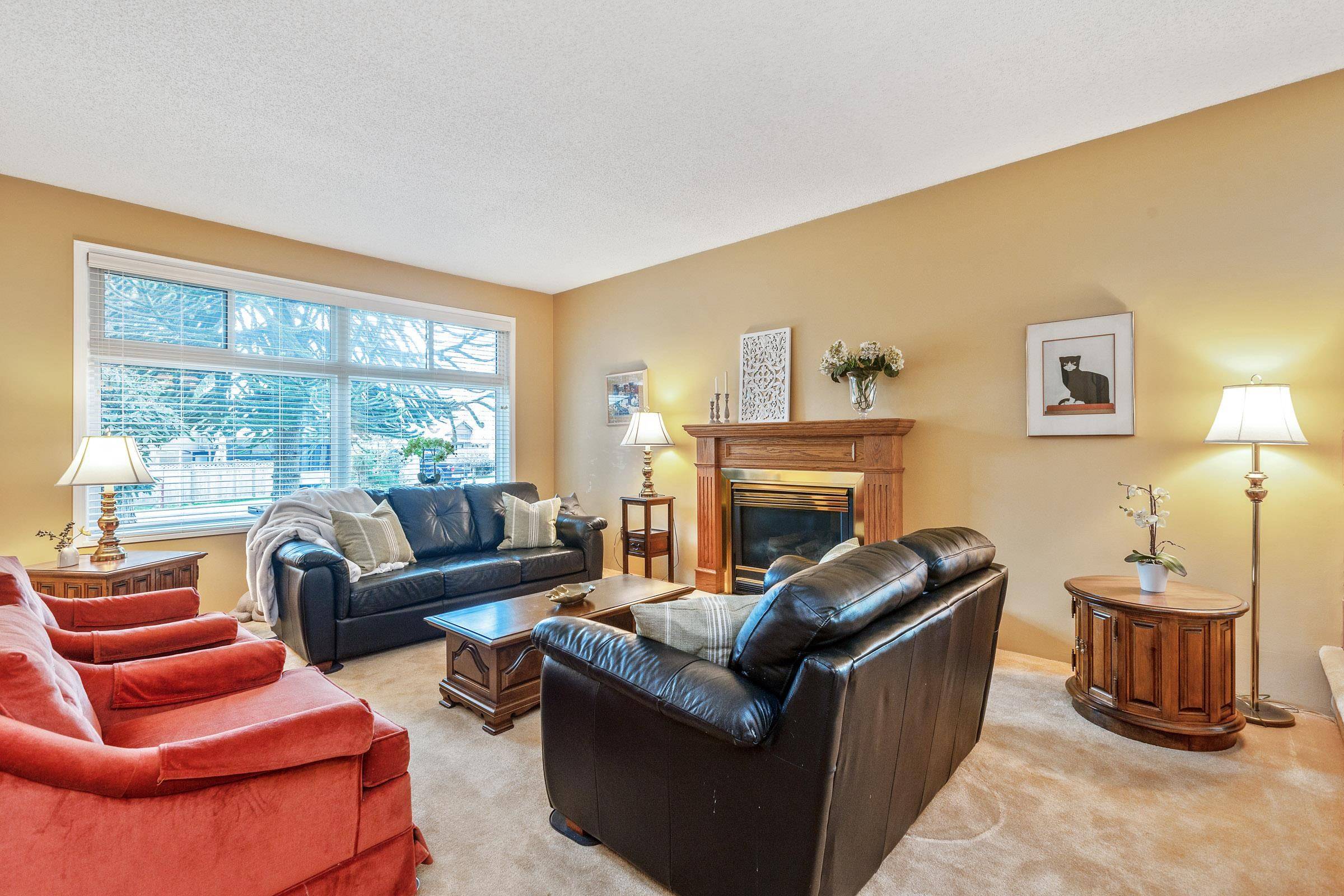 Surrey, BC V4A 5Y5,2046 OCEAN CLIFF PL