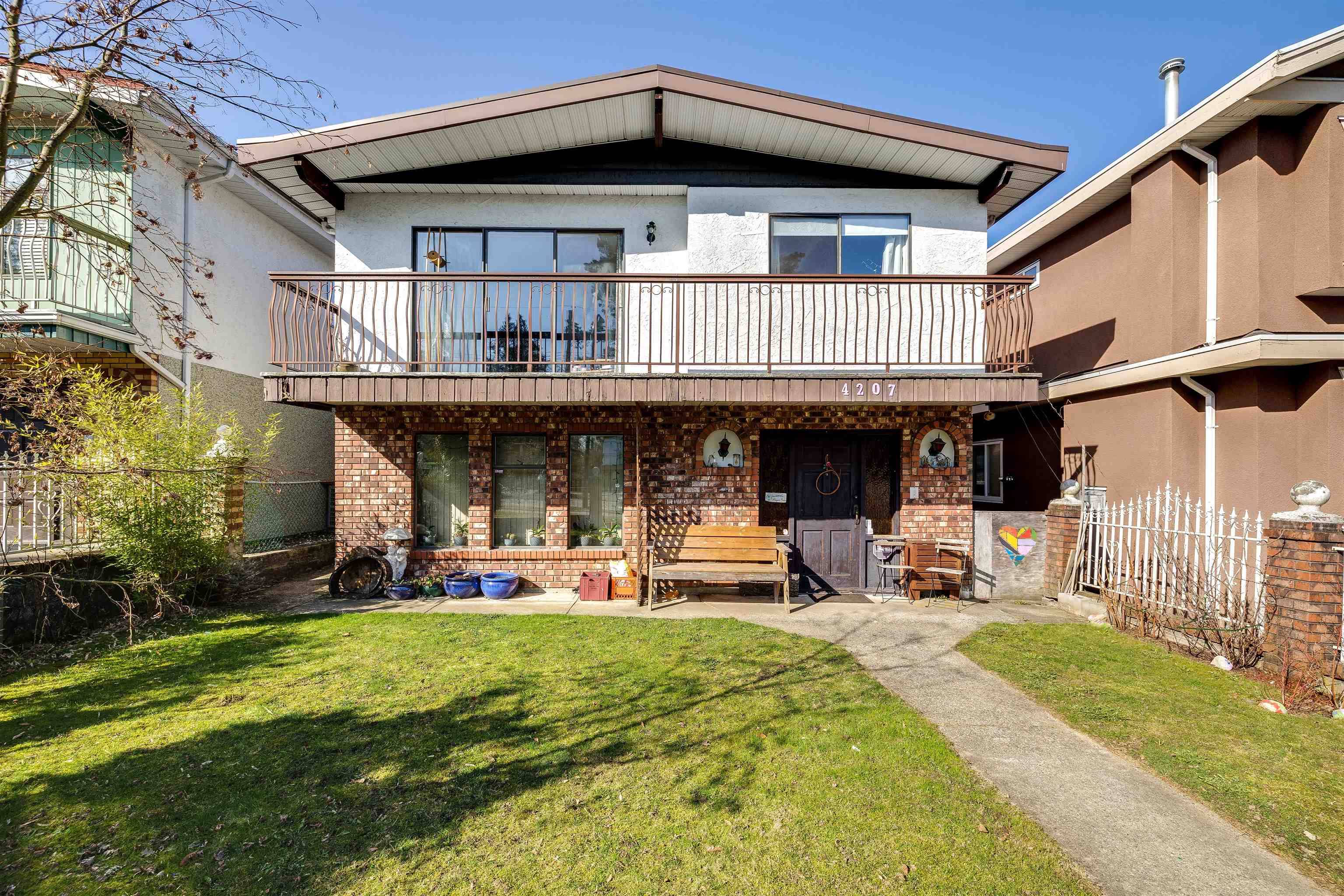 Vancouver, BC V5R 2B8,4207 ATLIN ST