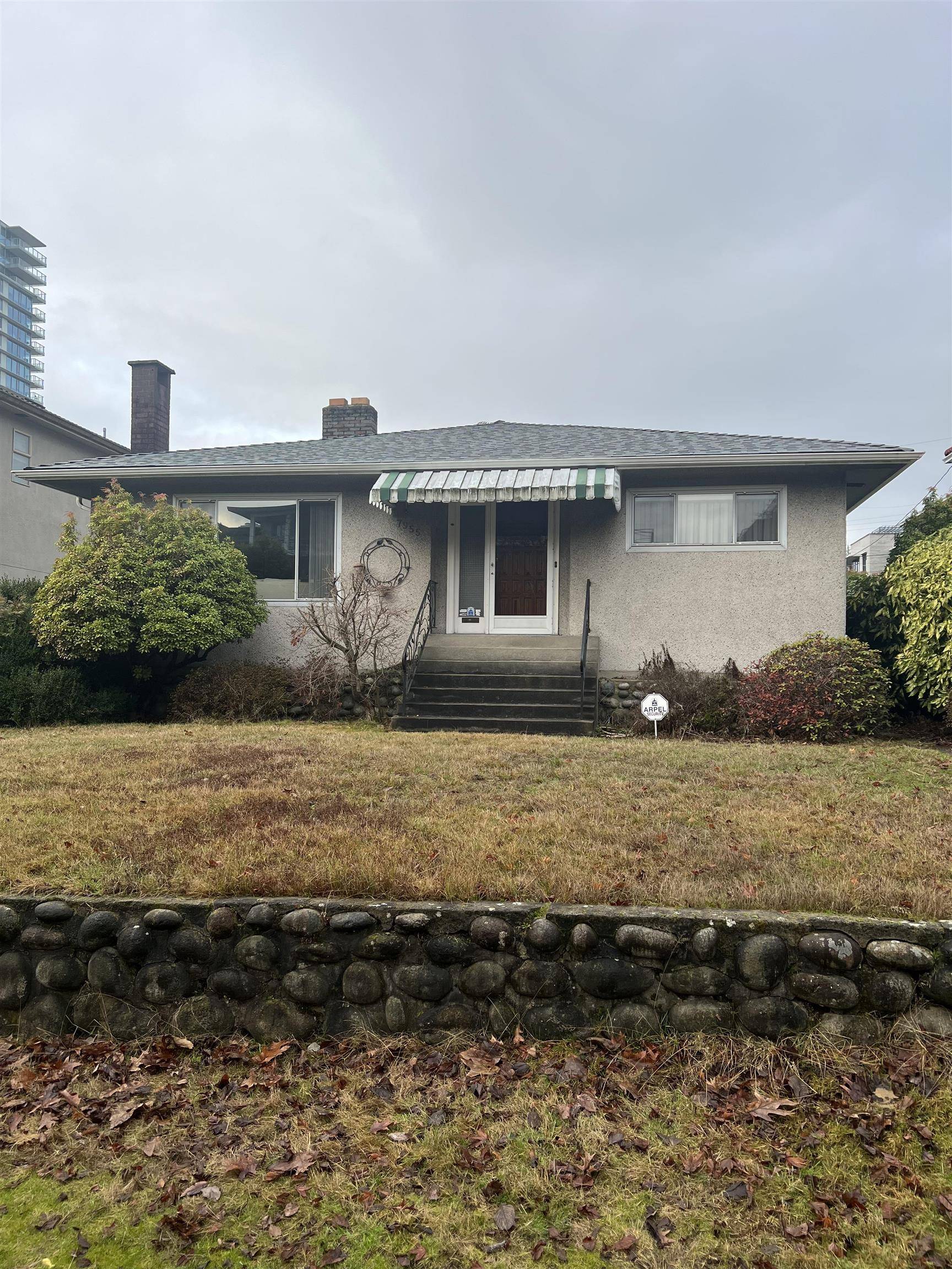 Vancouver, BC V5X 2Y6,7955 YUKON ST