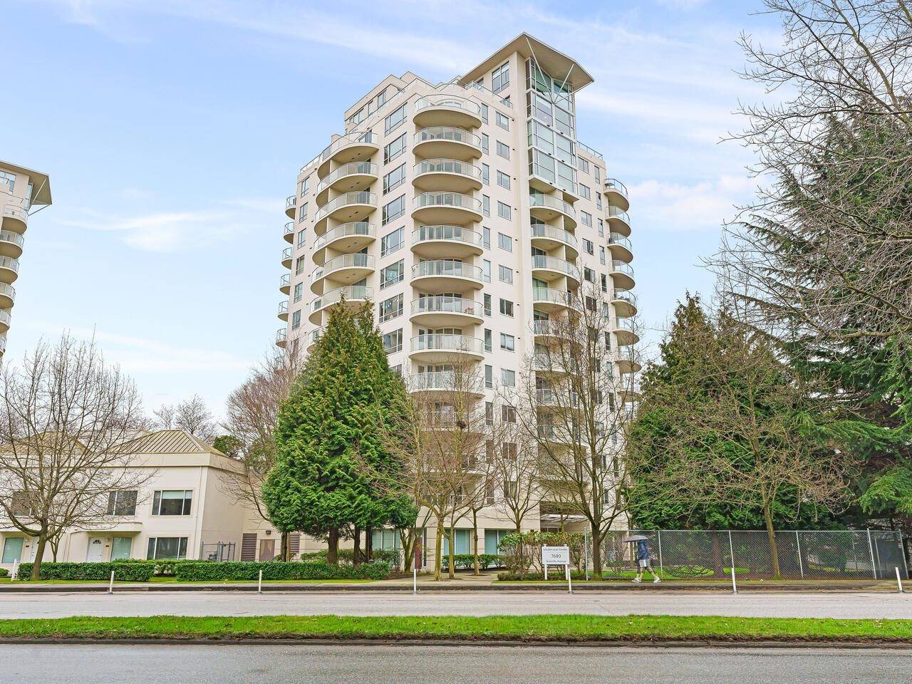 Richmond, BC V6Y 4B9,7680 GRANVILLE AVE #201