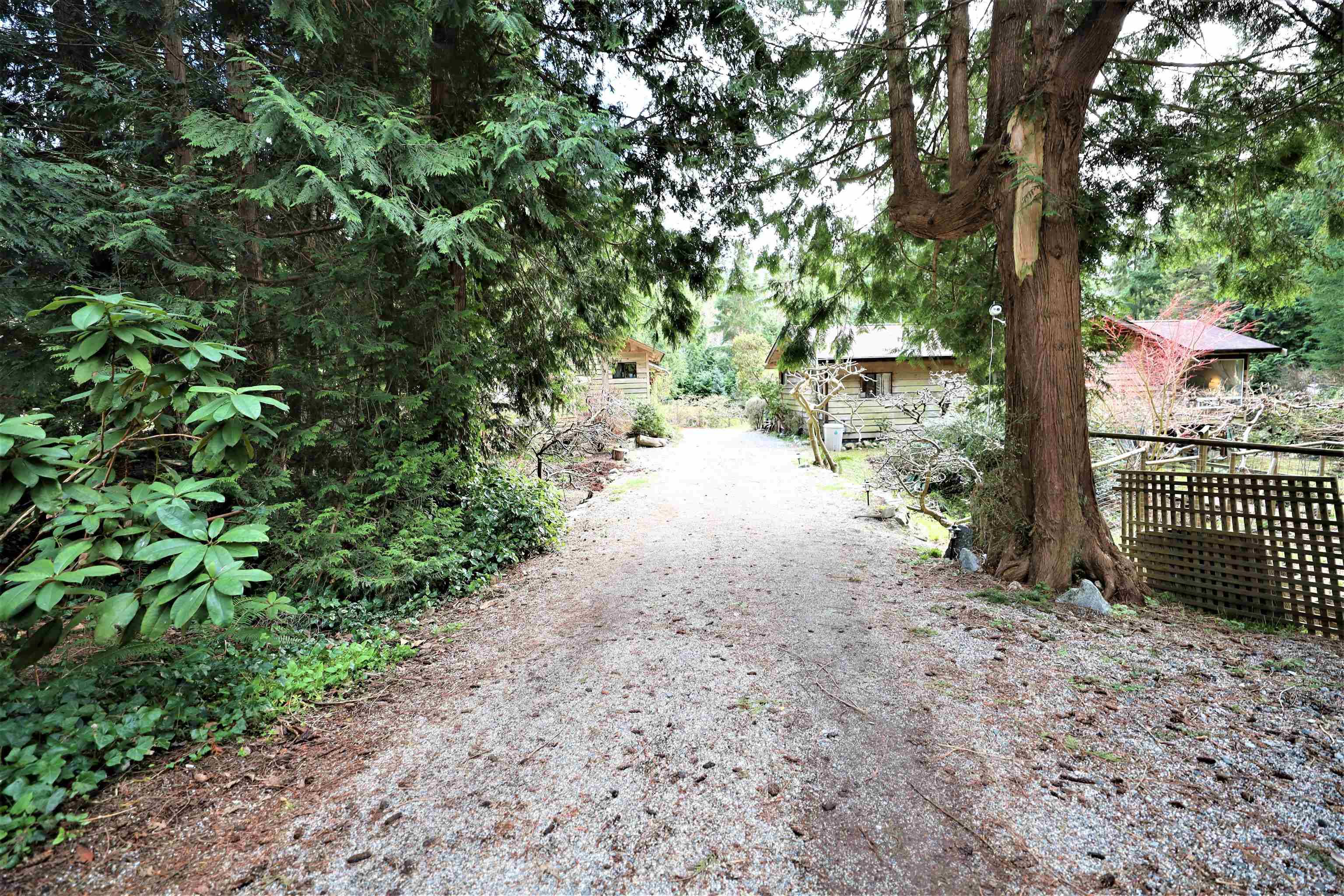 Roberts Creek, BC V0N 2W2,3703 HEAL RD