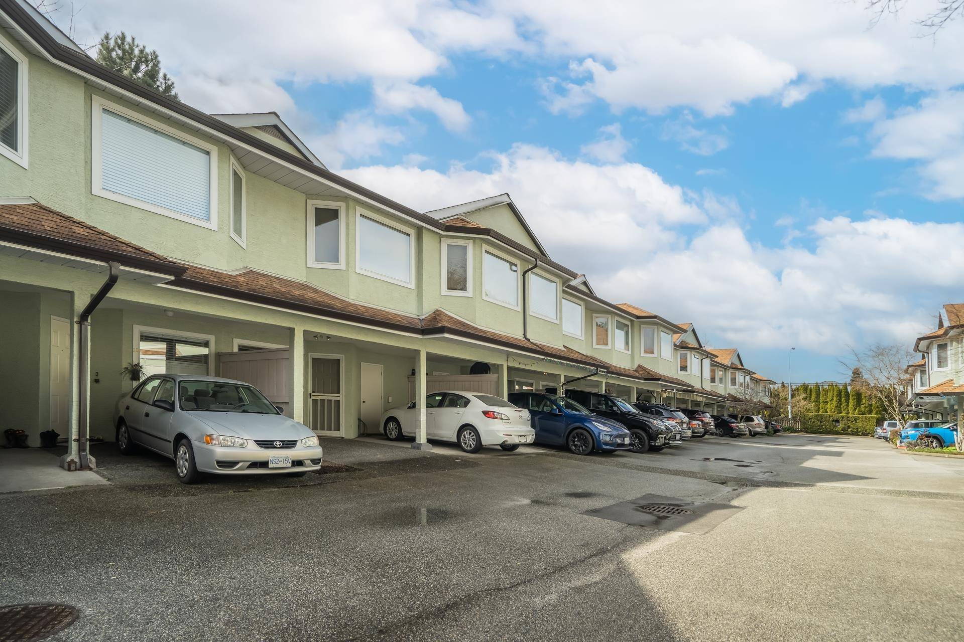 Richmond, BC V6V 2M8,12020 GREENLAND DR #31