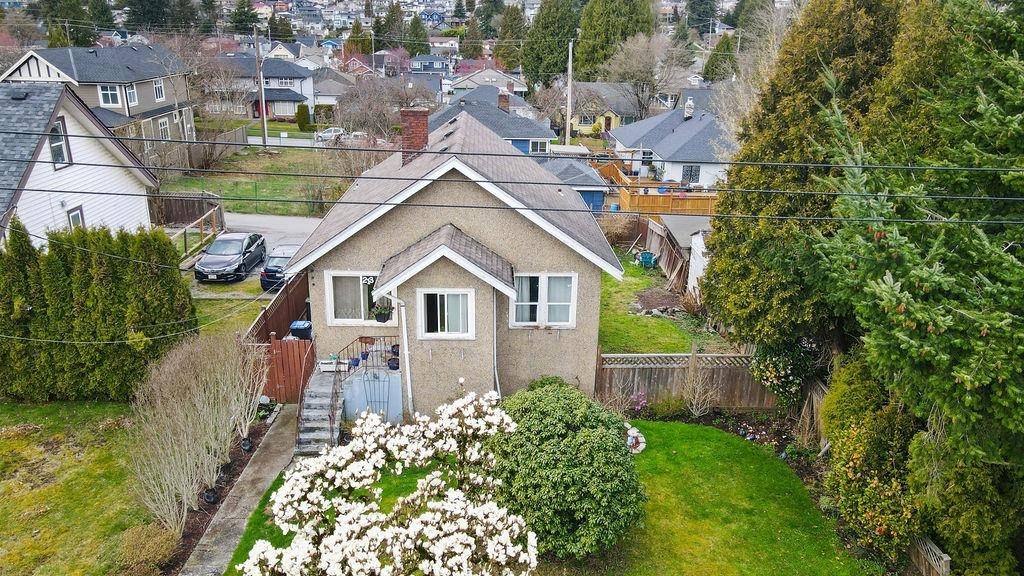 New Westminster, BC V3L 1Y1,213 EIGHTH AVE