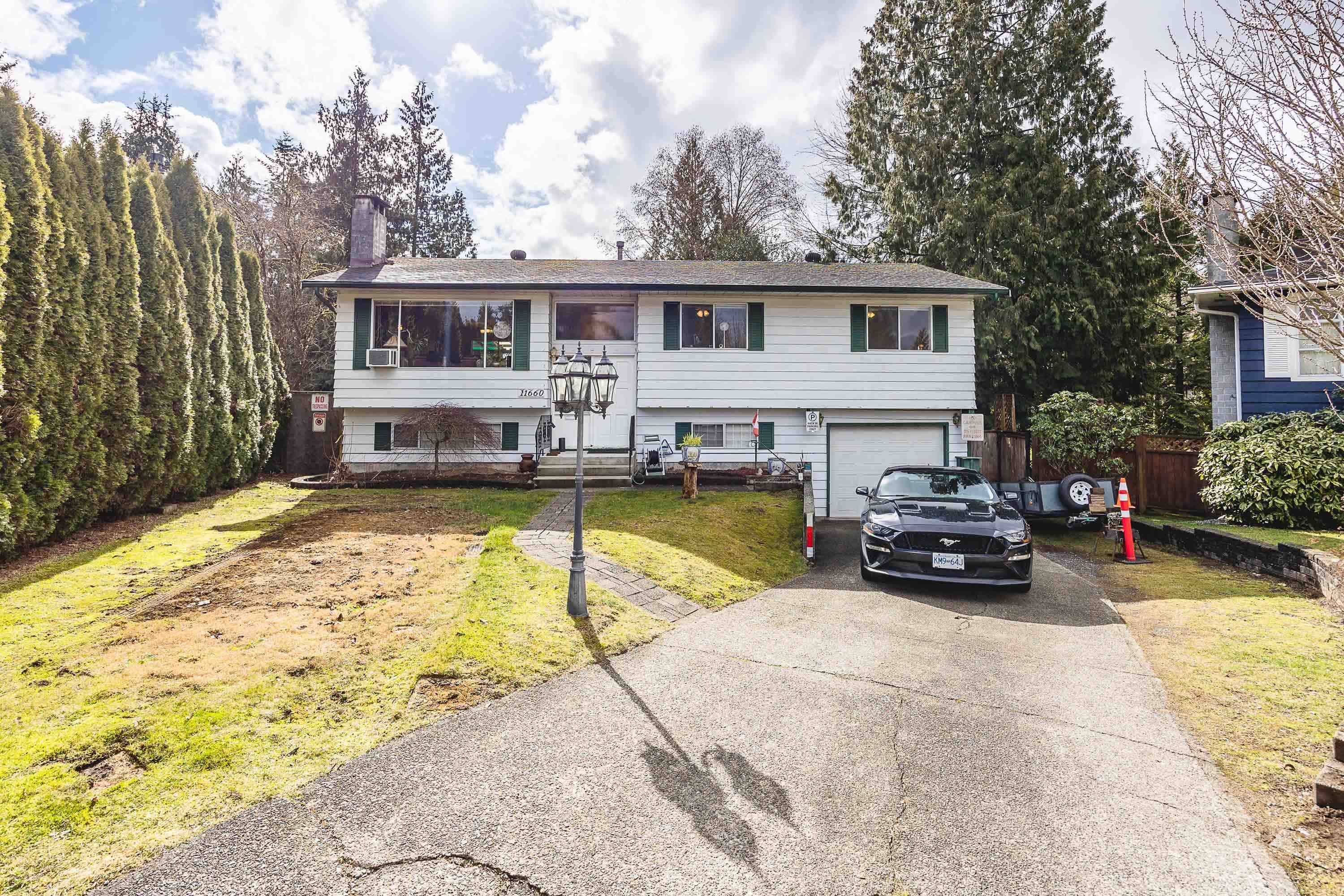 Maple Ridge, BC V2X 8B5,11660 FRASERVIEW ST