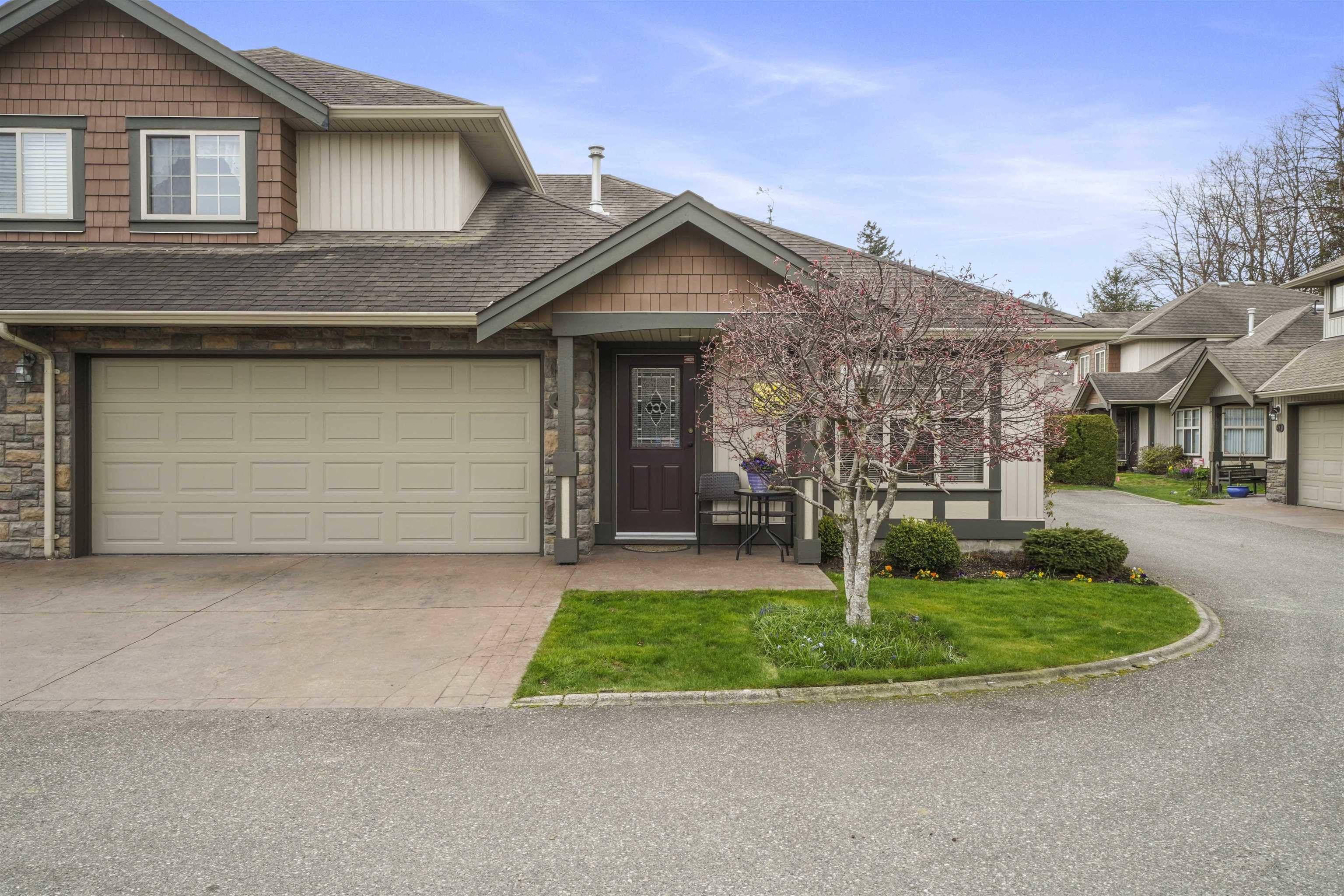 Sardis, BC V2R 5V5,6887 SHEFFIELD WAY #52