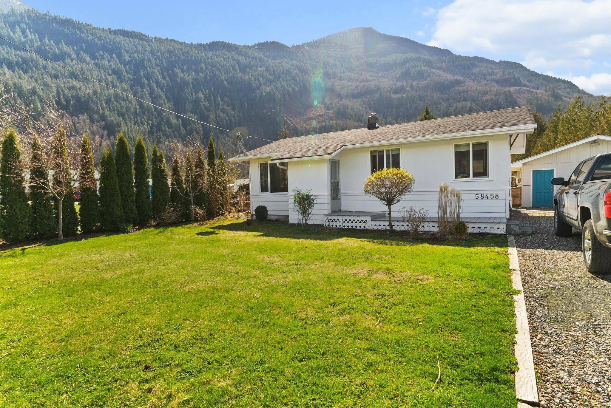 Laidlaw, BC V0X 1L2,58458 MCKAY RD