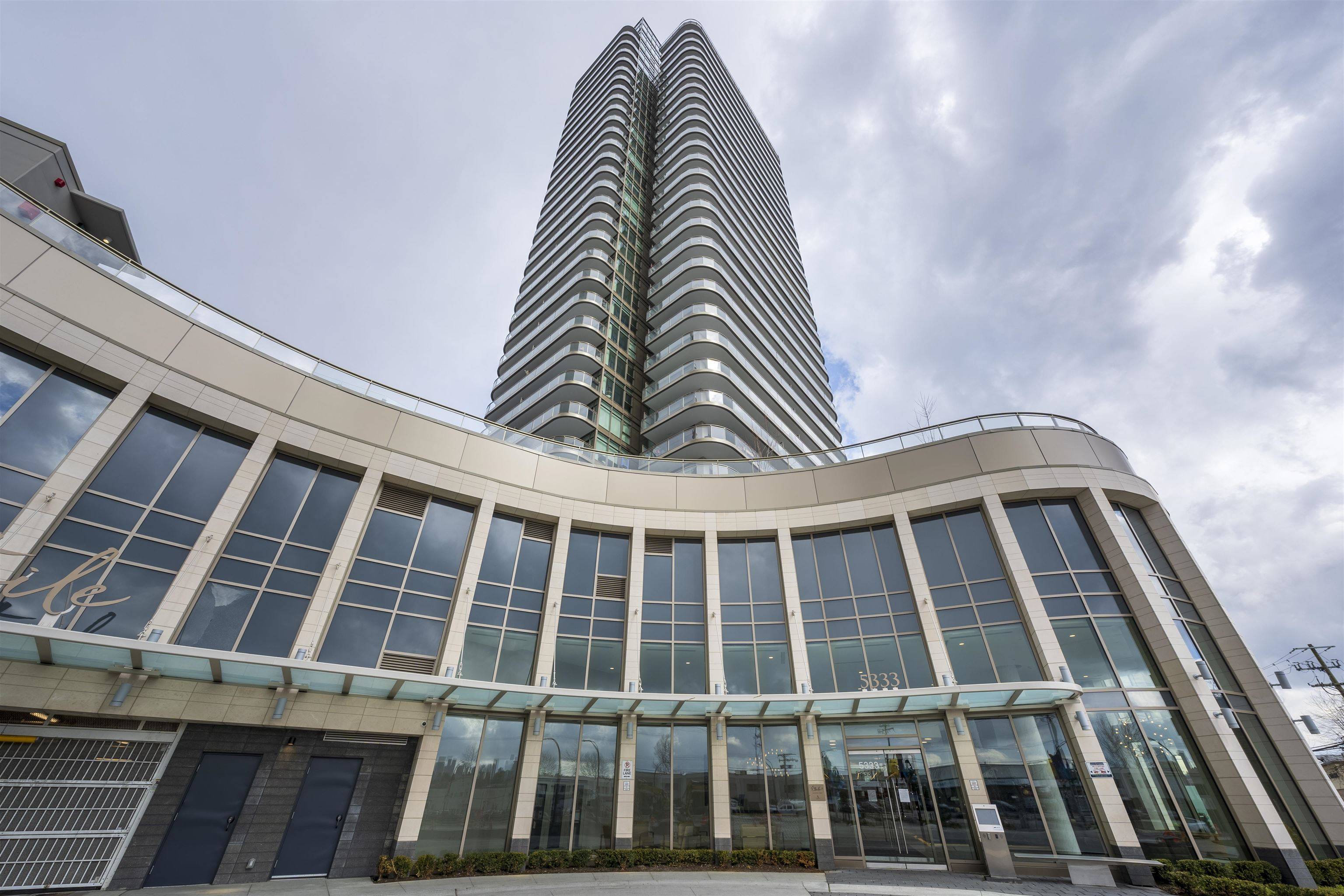 Burnaby, BC V5B 3A2,5333 GORING ST #2102