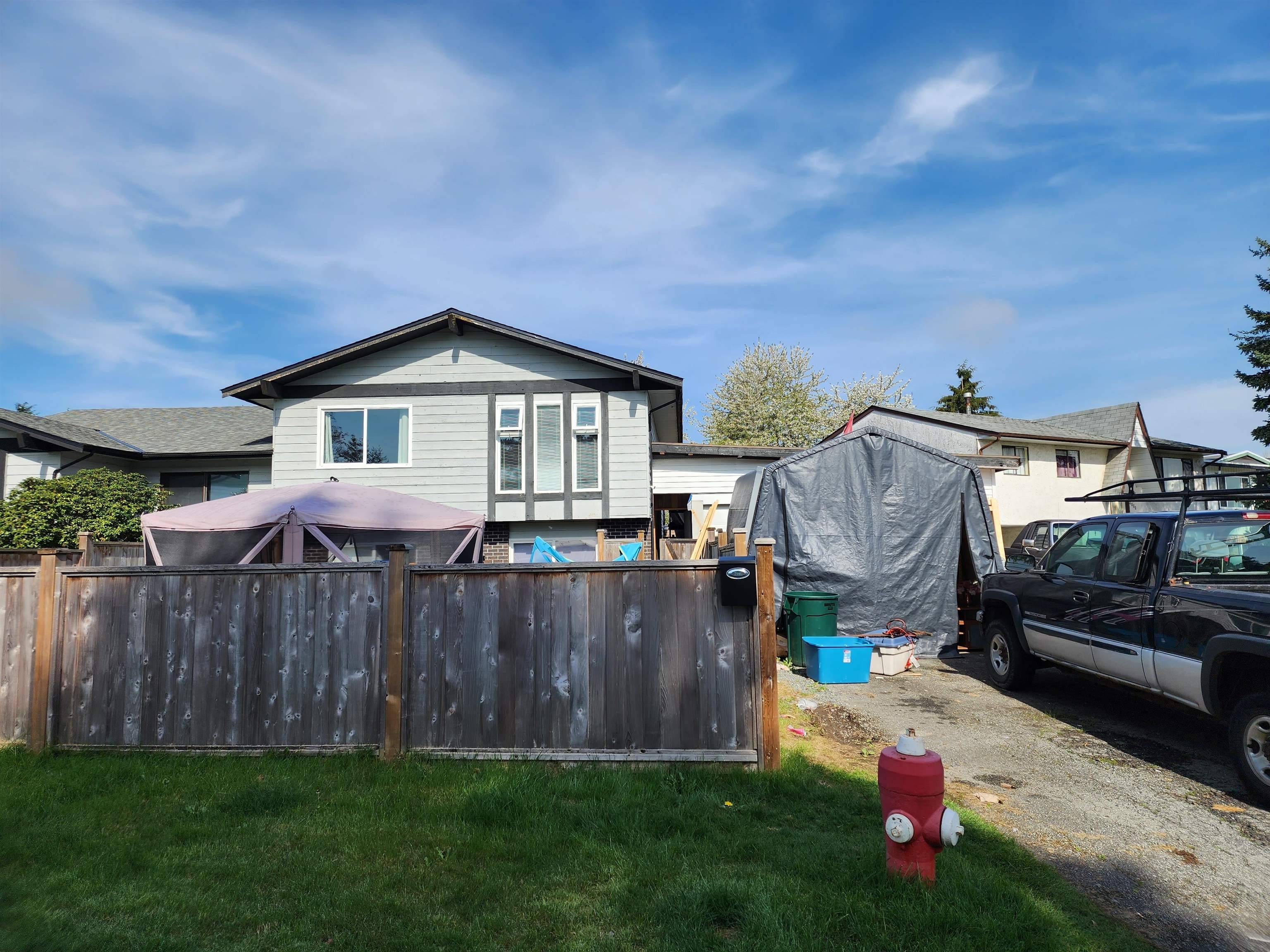 Langley, BC V3A 6Y7,4989 207A ST