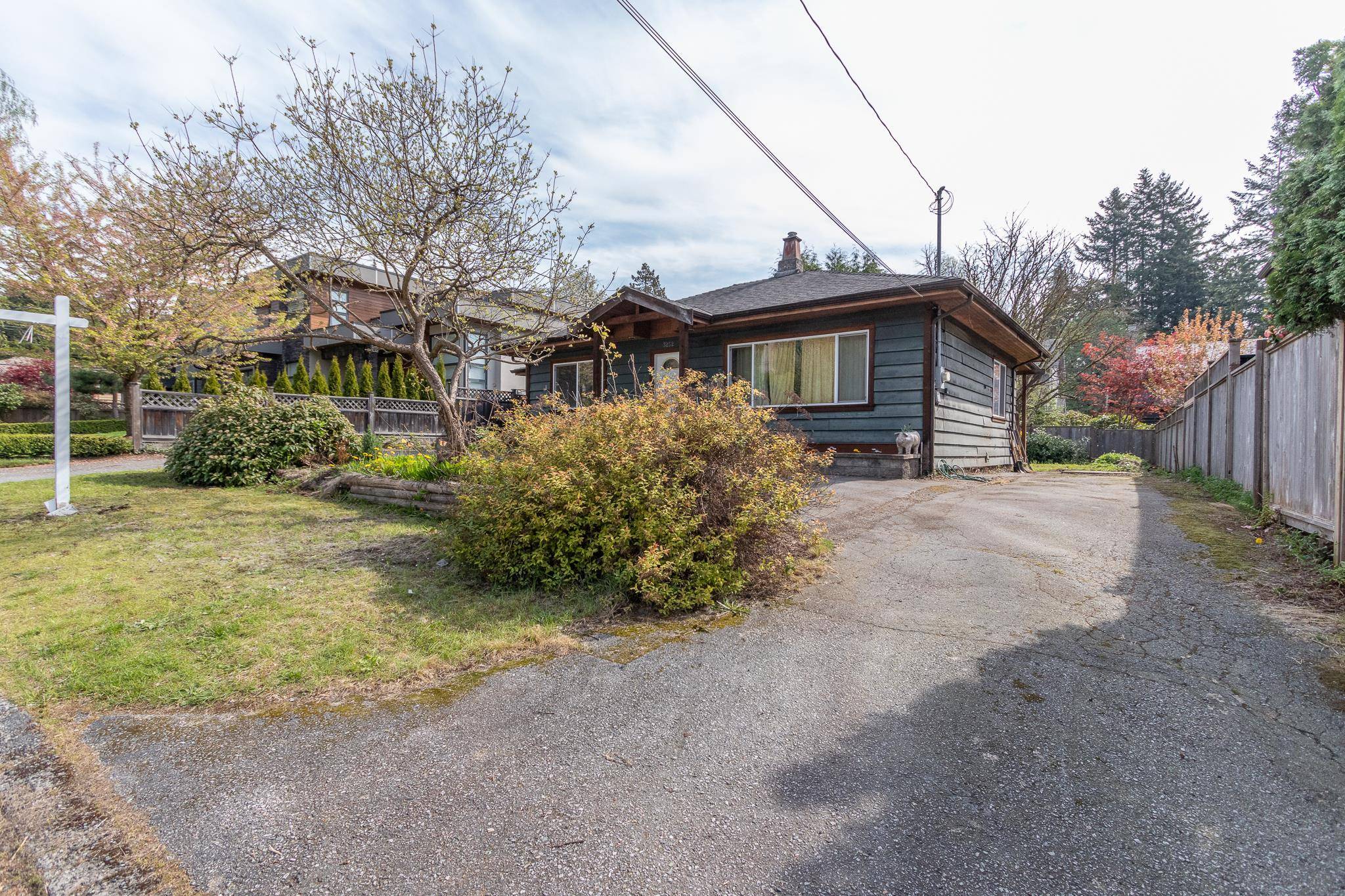 North Vancouver, BC V7J 3C5,3252 ALLAN RD