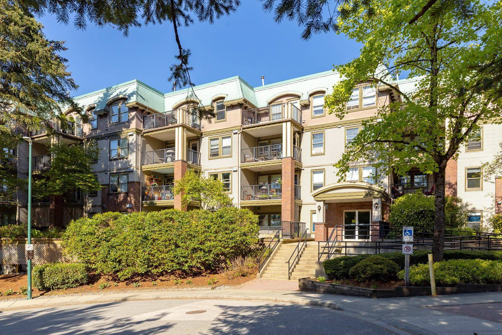 Coquitlam, BC V3K 1B7,1591 BOOTH AVE #312