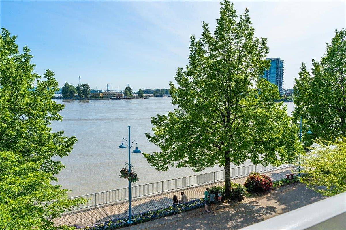 New Westminster, BC V3M 6C5,12 K DE K CT #307