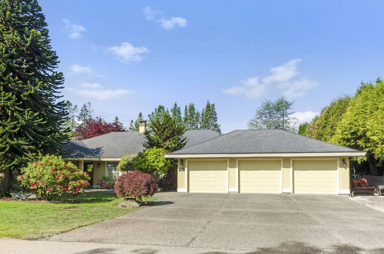 Surrey, BC V4A 7L6,2197 129 ST