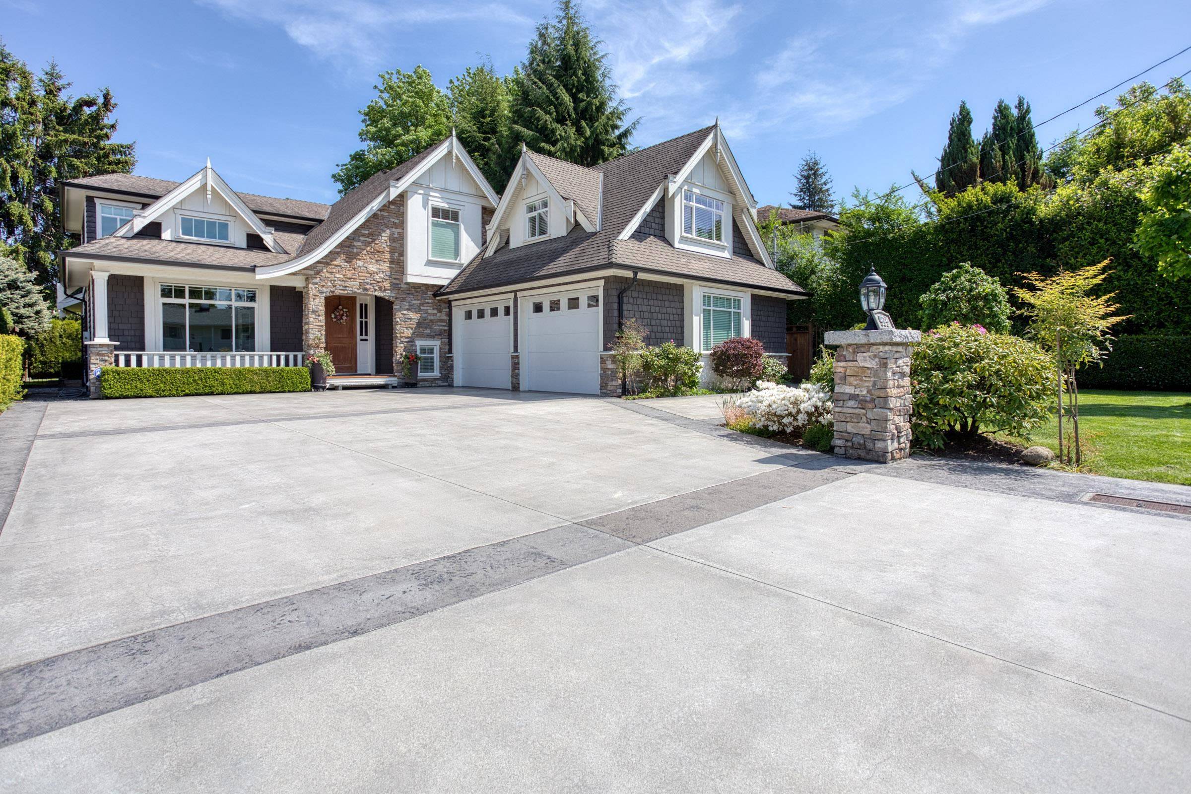 Coquitlam, BC V3J 4Z4,965 MACINTOSH ST