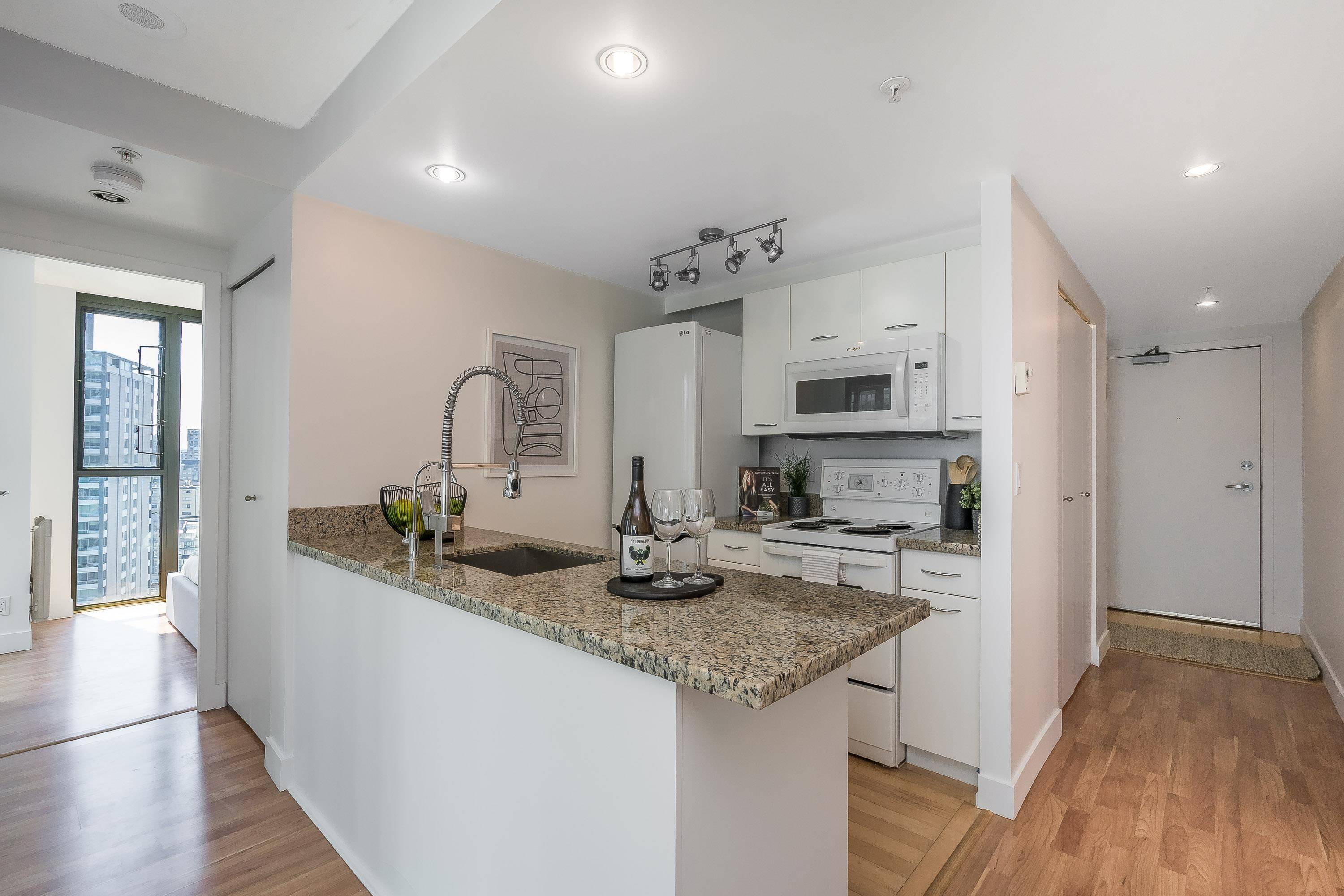 Vancouver, BC V6E 4P1,1331 W GEORGIA ST #2709