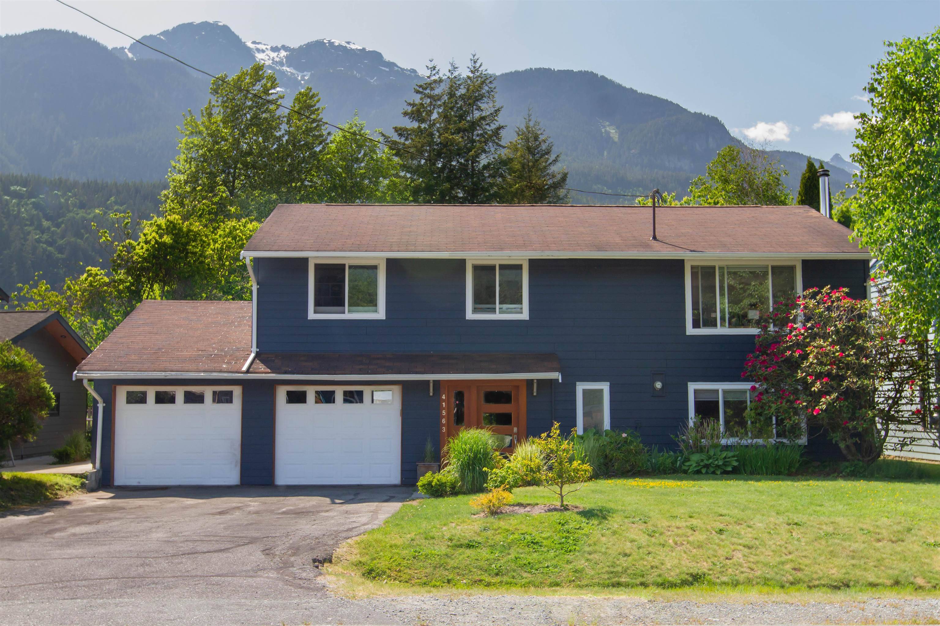 Squamish, BC V0N 1H0,41563 ROD RD