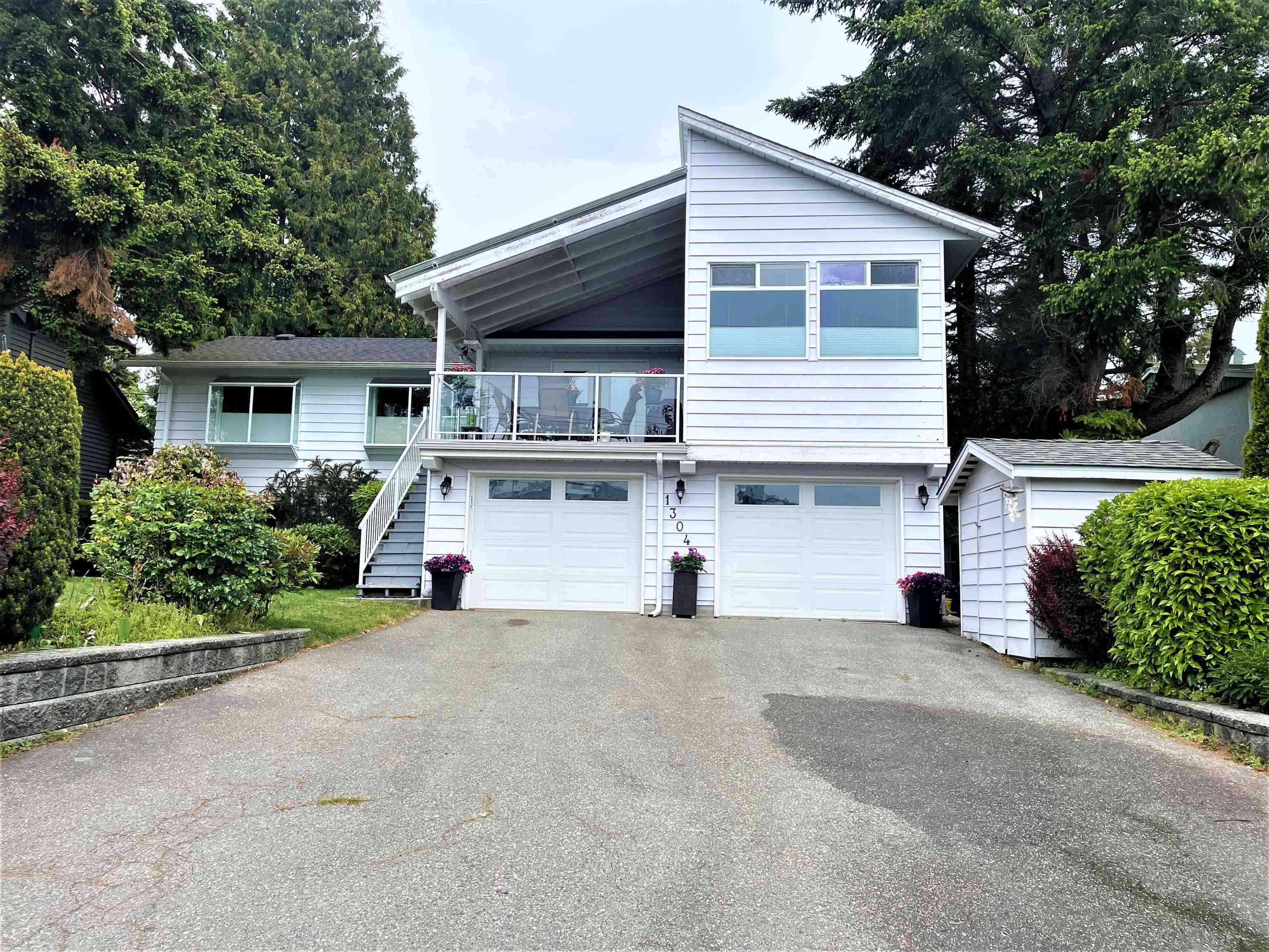 Surrey, BC V4A 1E4,13048 MARINE DR