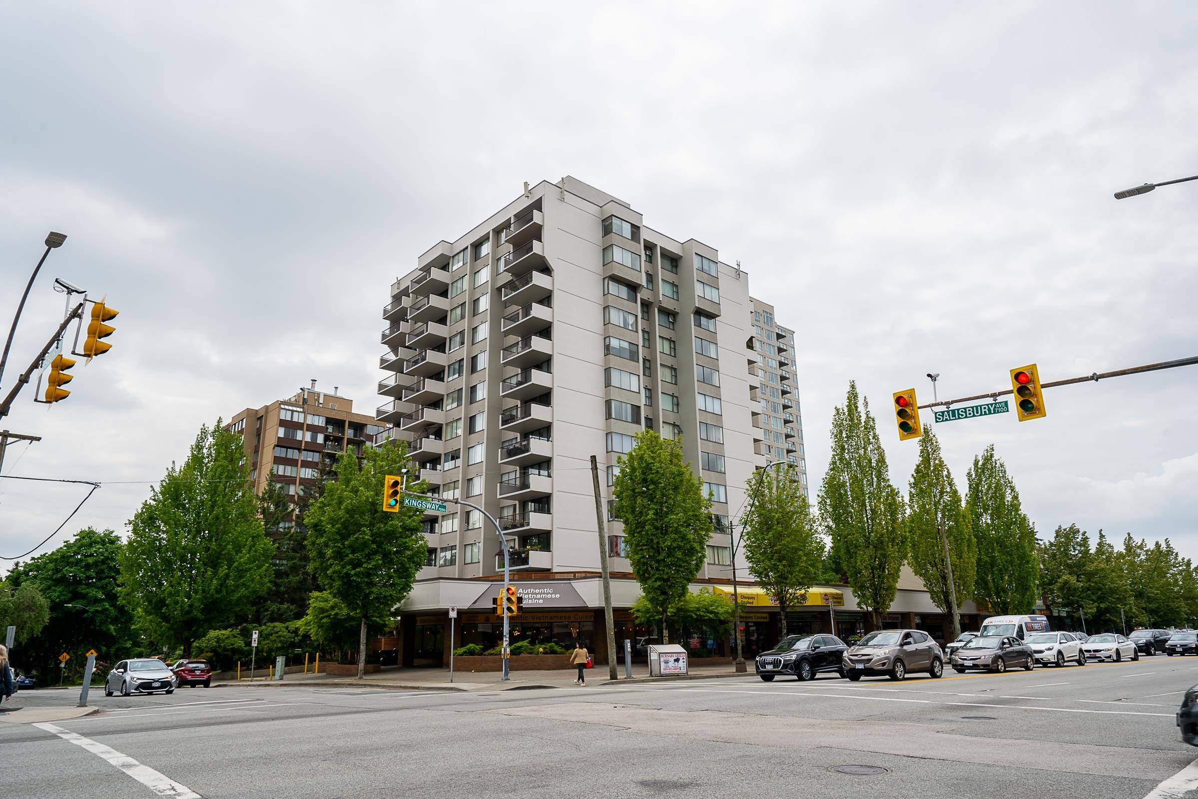 Burnaby, BC V5E 4E6,7235 SALISBURY AVE #101