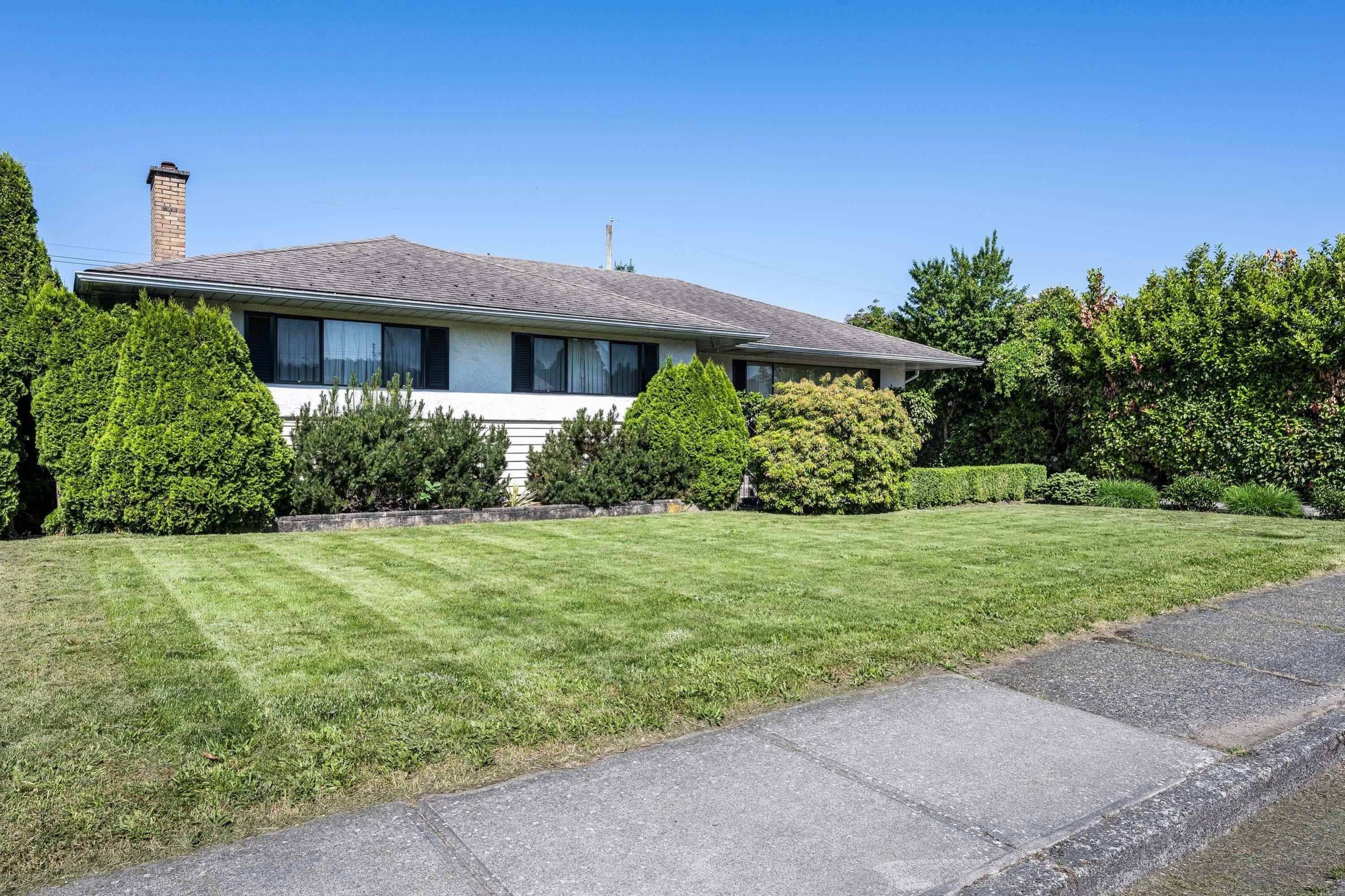 Chilliwack, BC V2P 5M5,9745 HEATHER ST