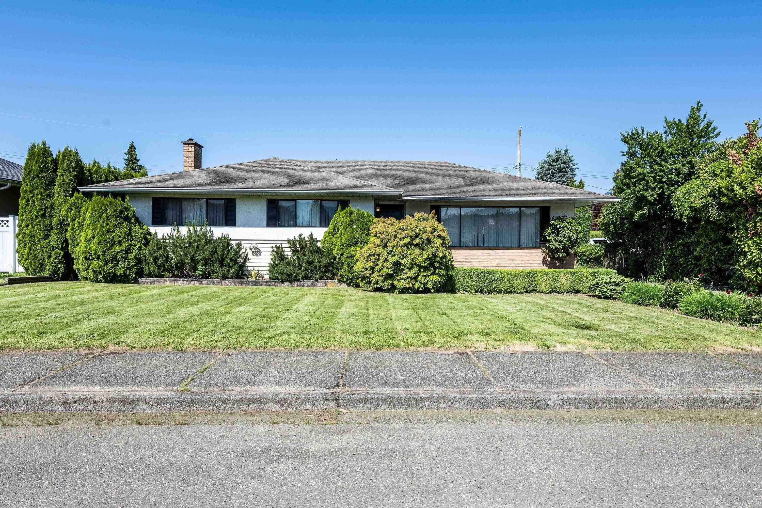 Chilliwack, BC V2P 5M5,9745 HEATHER ST