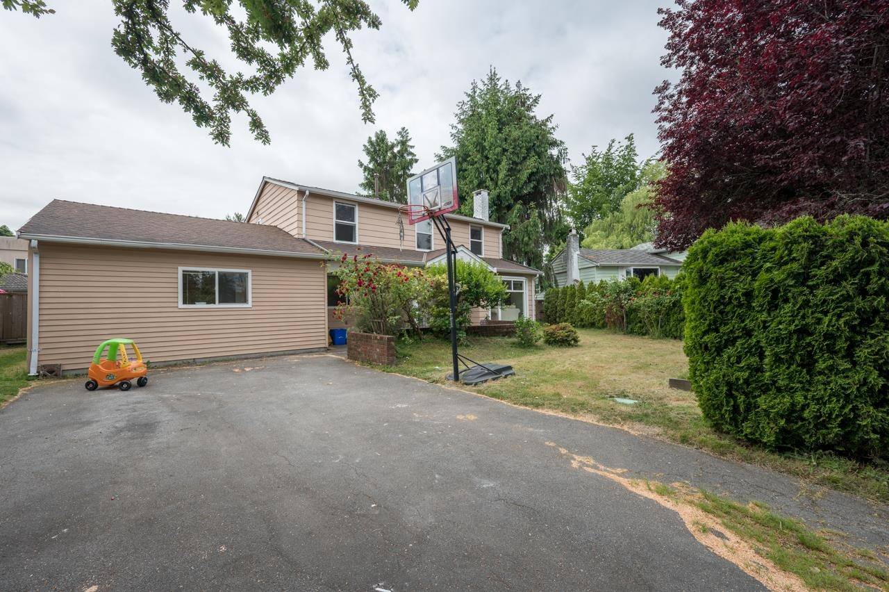 Richmond, BC V7C 2M4,6071 CAMSELL CRES