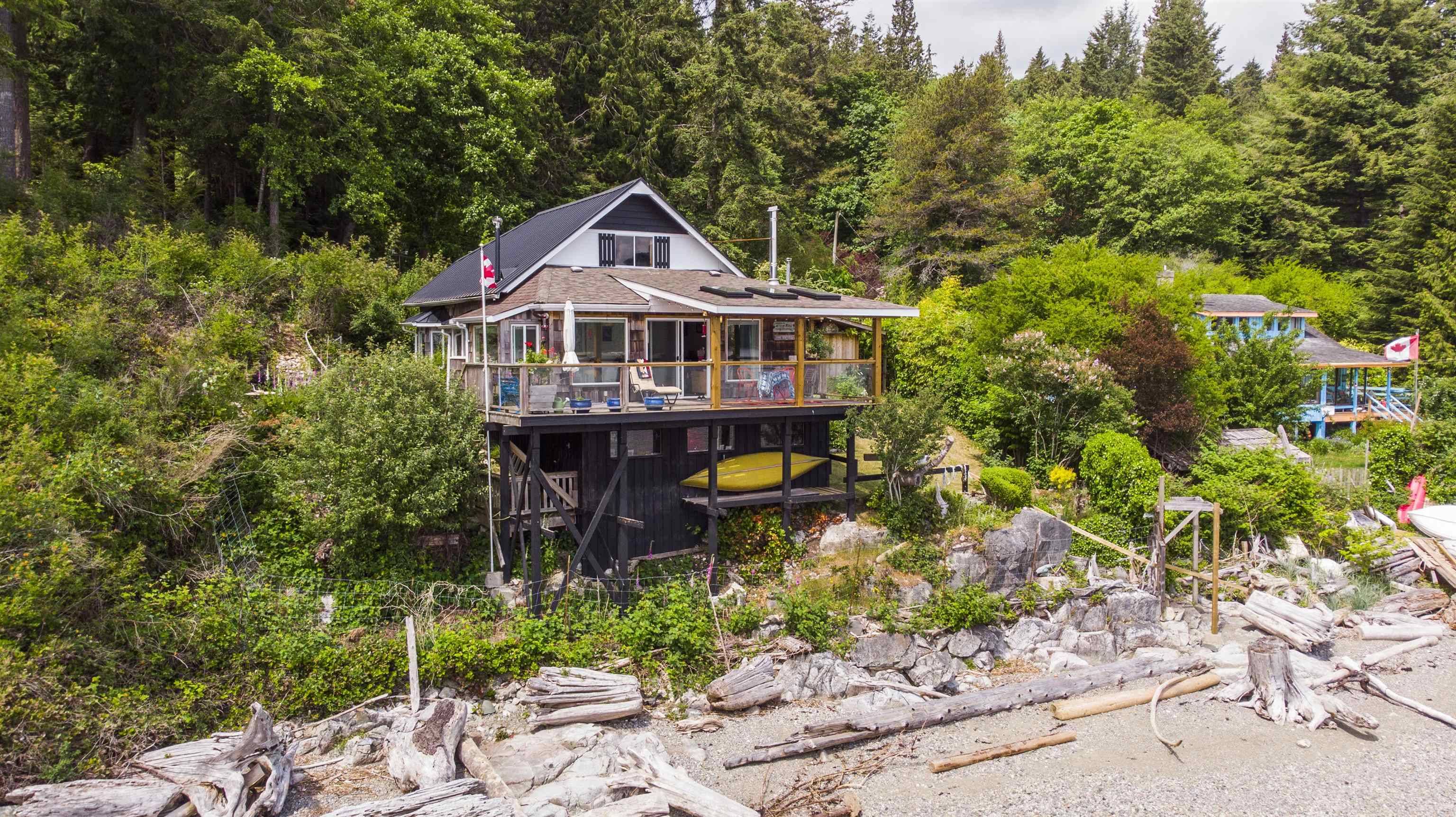 Gambier Island, BC V0N 1V0,832 THE GROVE RD