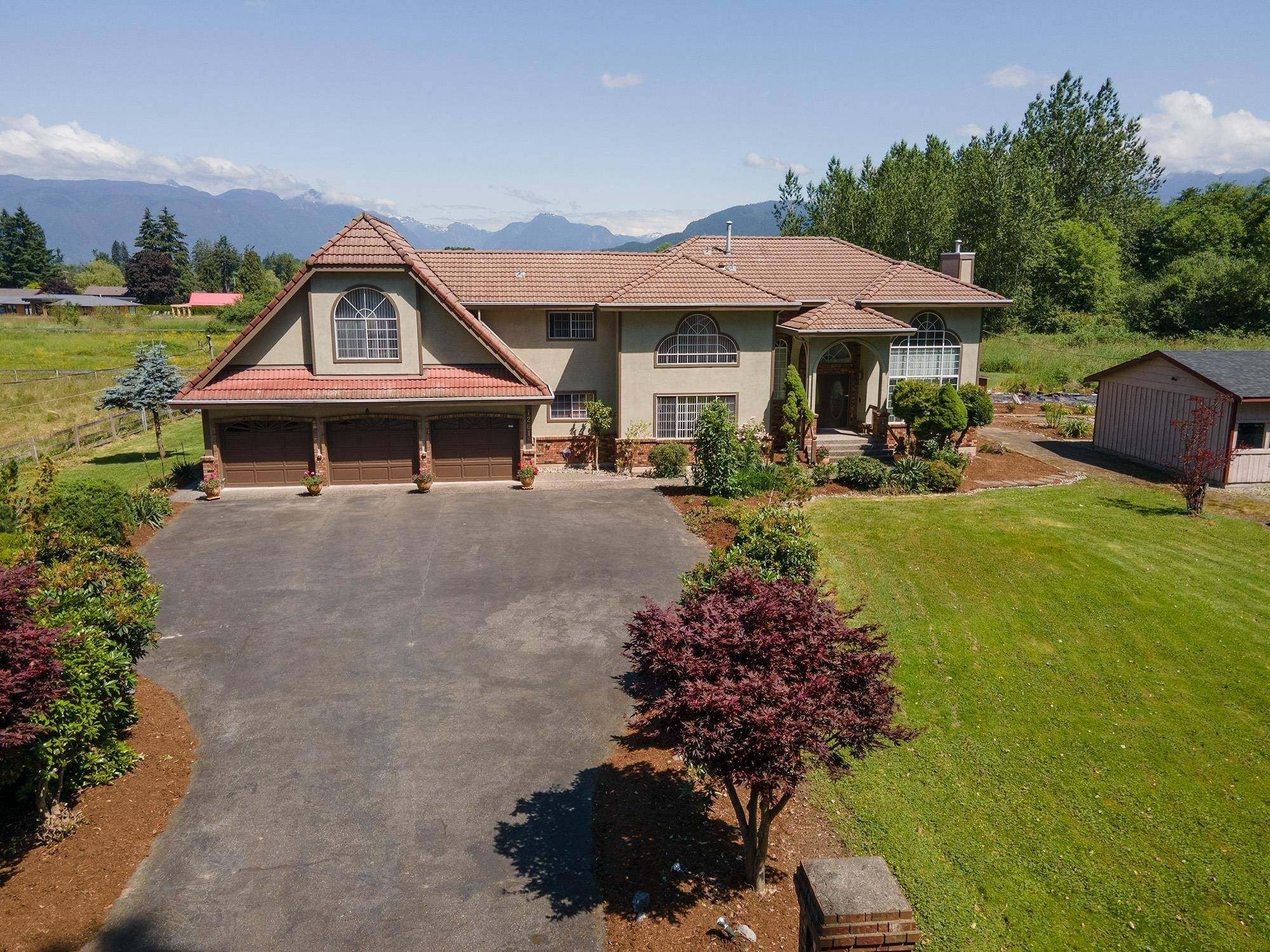 Maple Ridge, BC V2X 7J9,12618 216 ST