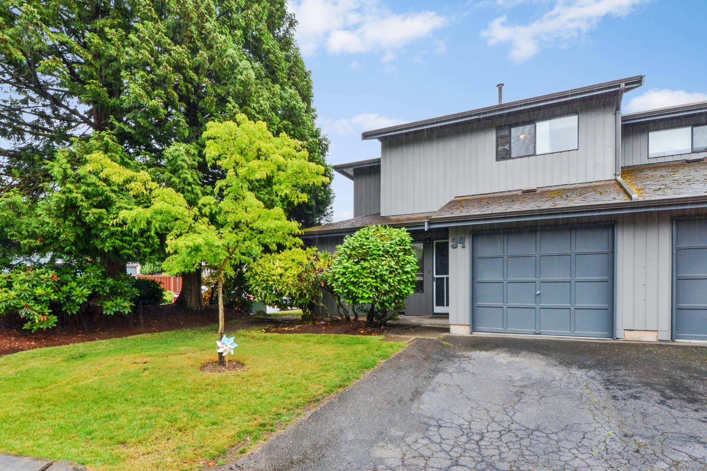 Maple Ridge, BC V2X 8S7,21550 CHERRINGTON AVE #34