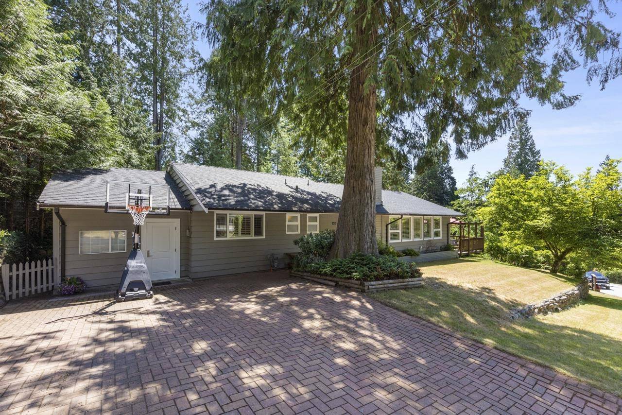 North Vancouver, BC V7N 4B5,4420 GLENCANYON DR