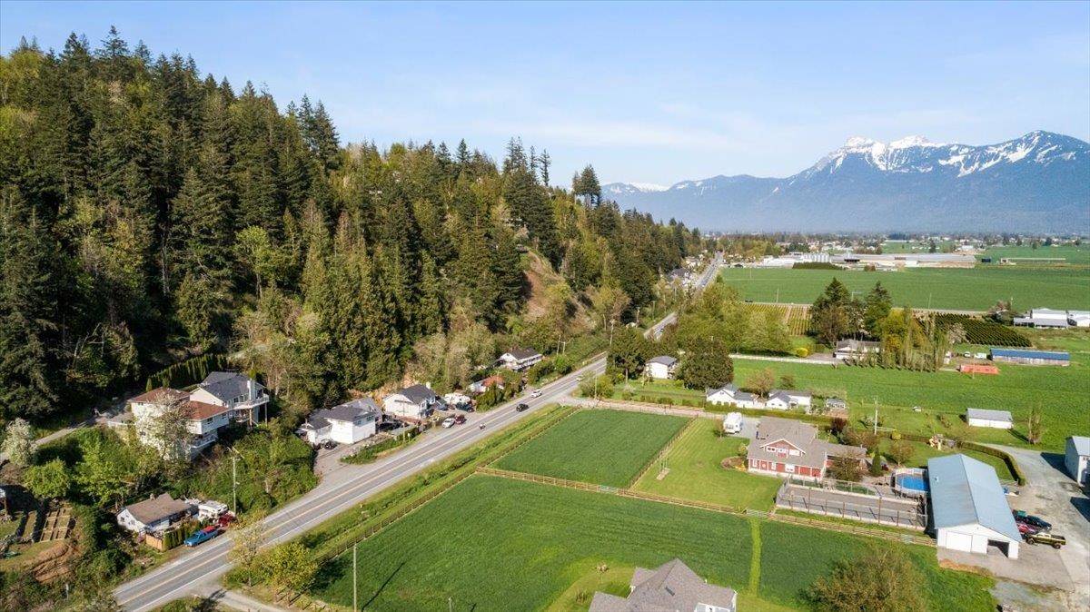 Chilliwack, BC V2P 7M7,47088 LATIMER RD