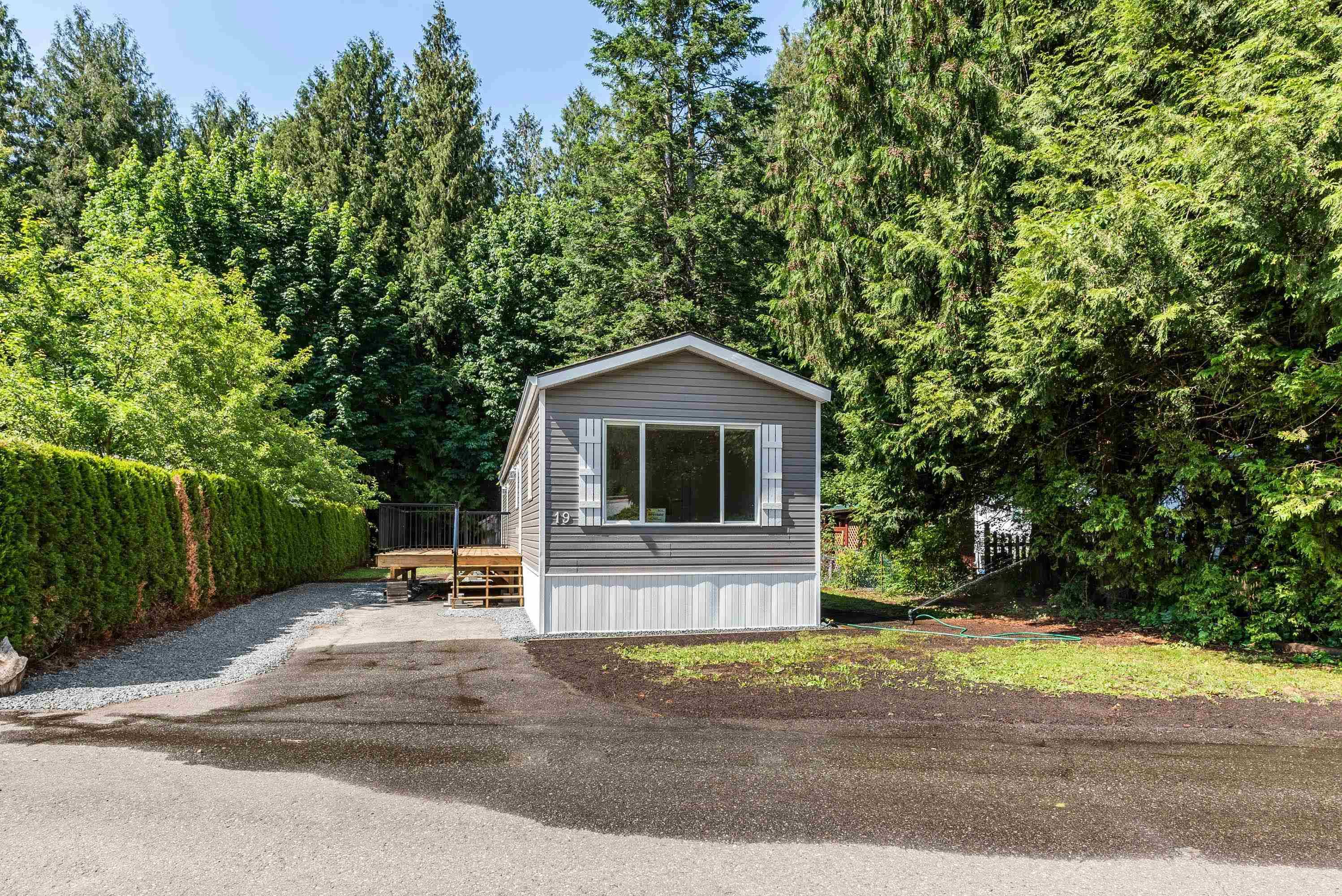 Cultus Lake, BC V2R 5A7,45955 SLEEPY HOLLOW RD #19