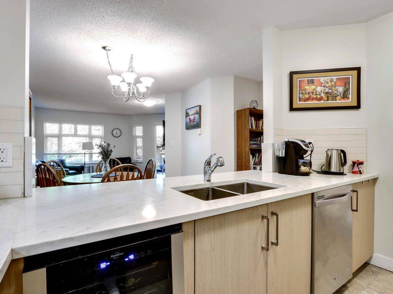 North Vancouver, BC V7N 4M1,2800 CHESTERFIELD AVE #310