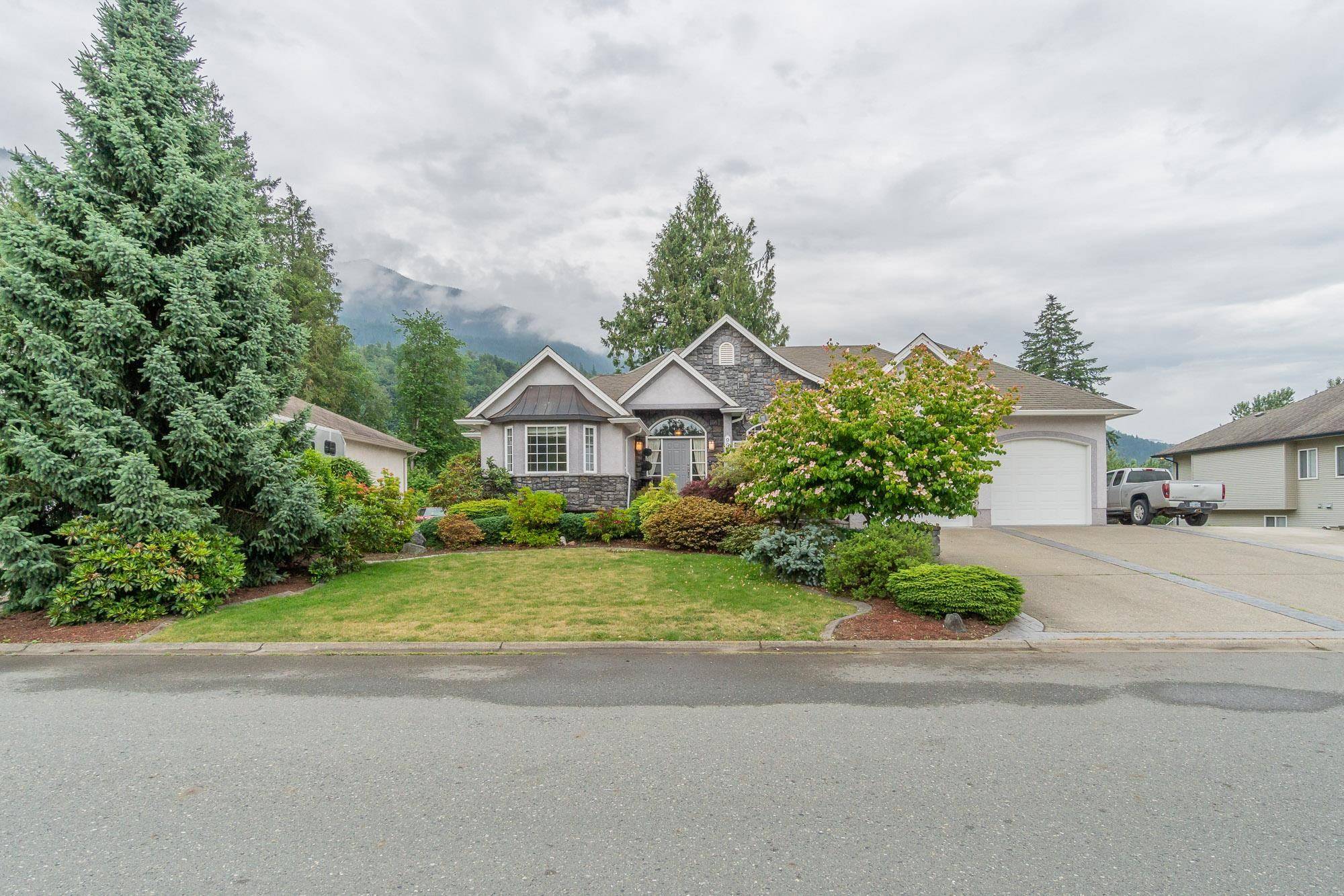 Rosedale, BC V0X 1X1,9921 PARKWOOD DR