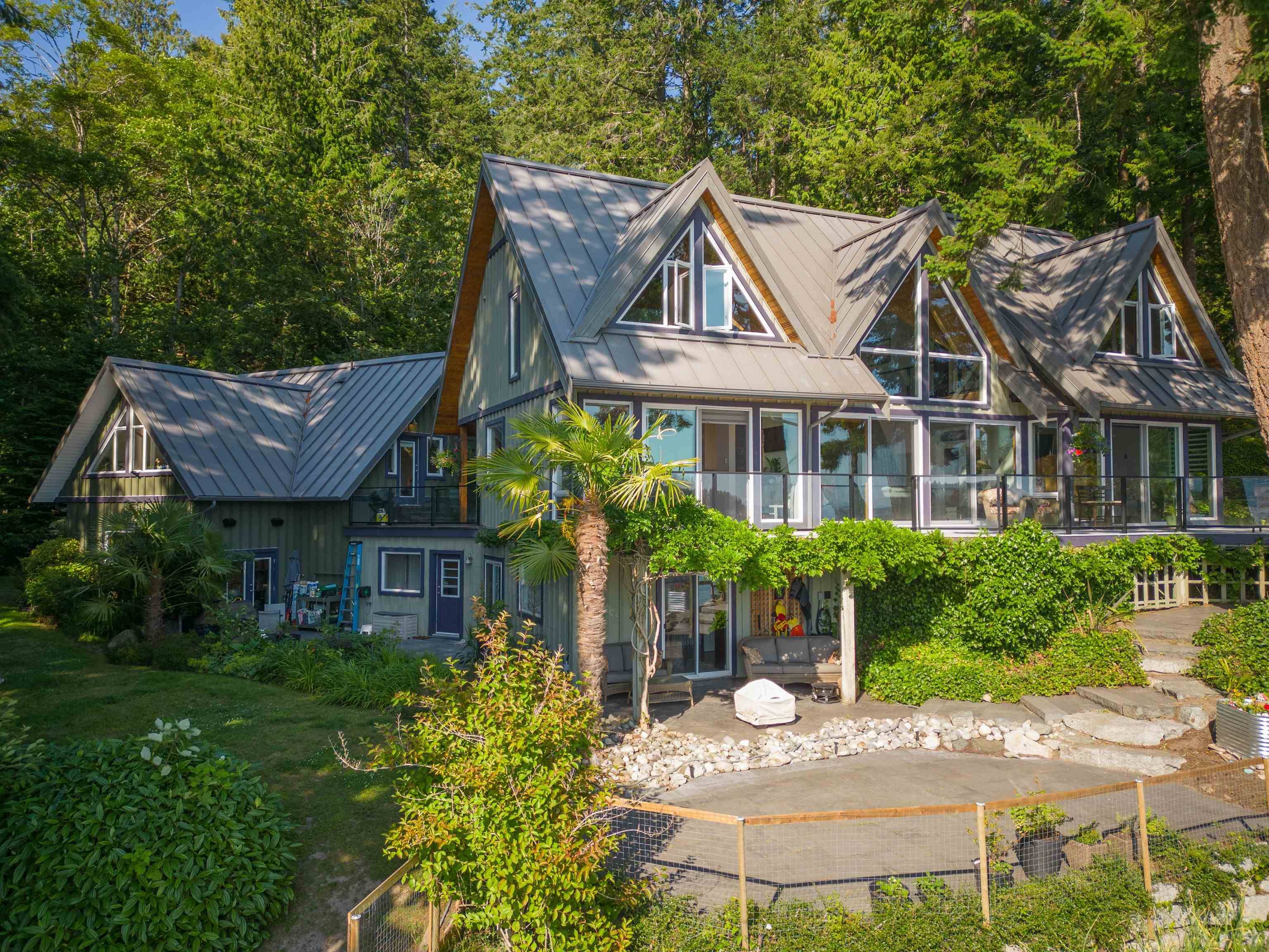 Pender Harbour, BC V0N 2H1,4990 FRANCIS PENINSULA RD