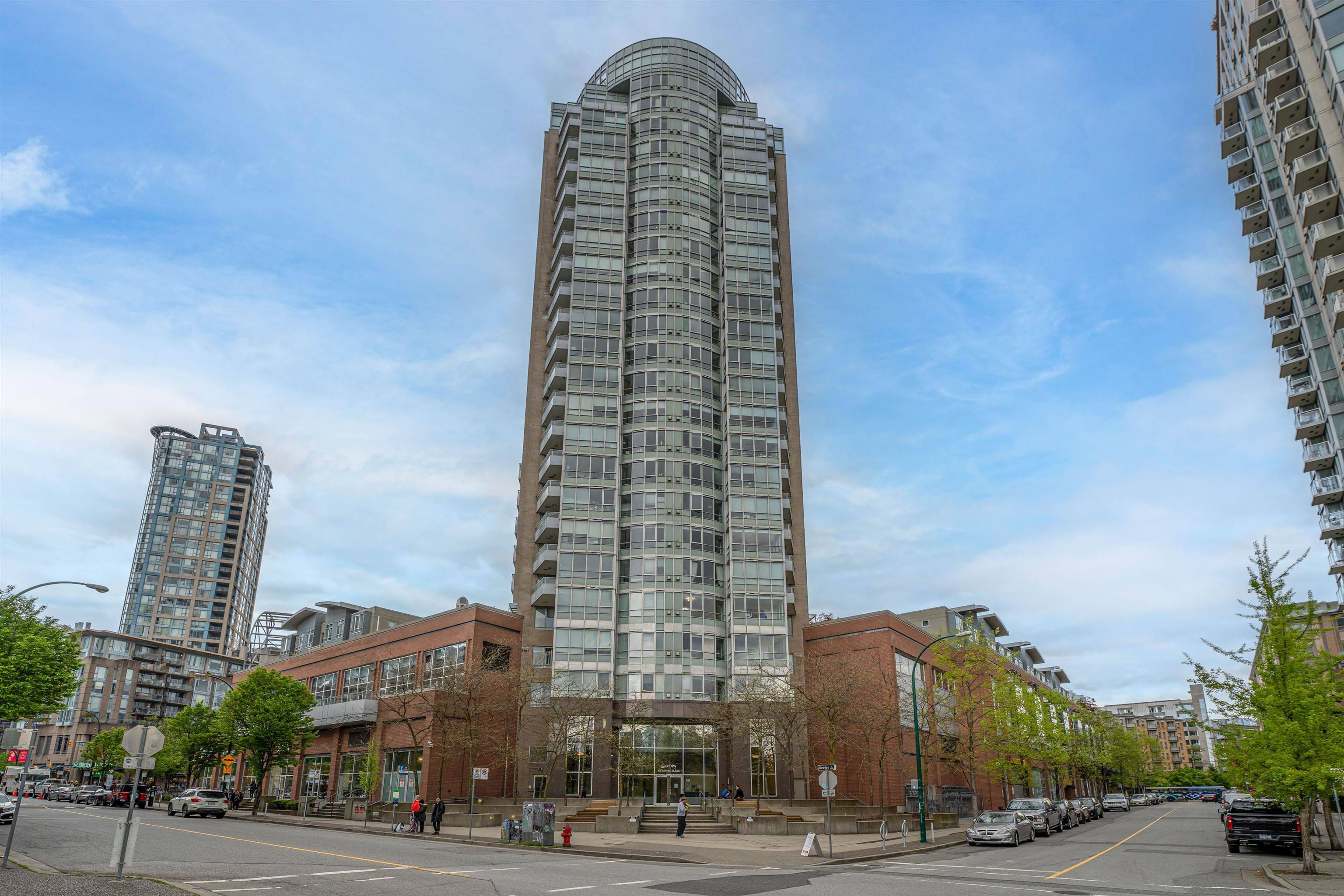 Vancouver, BC V6B 6N6,63 KEEFER PL #1102