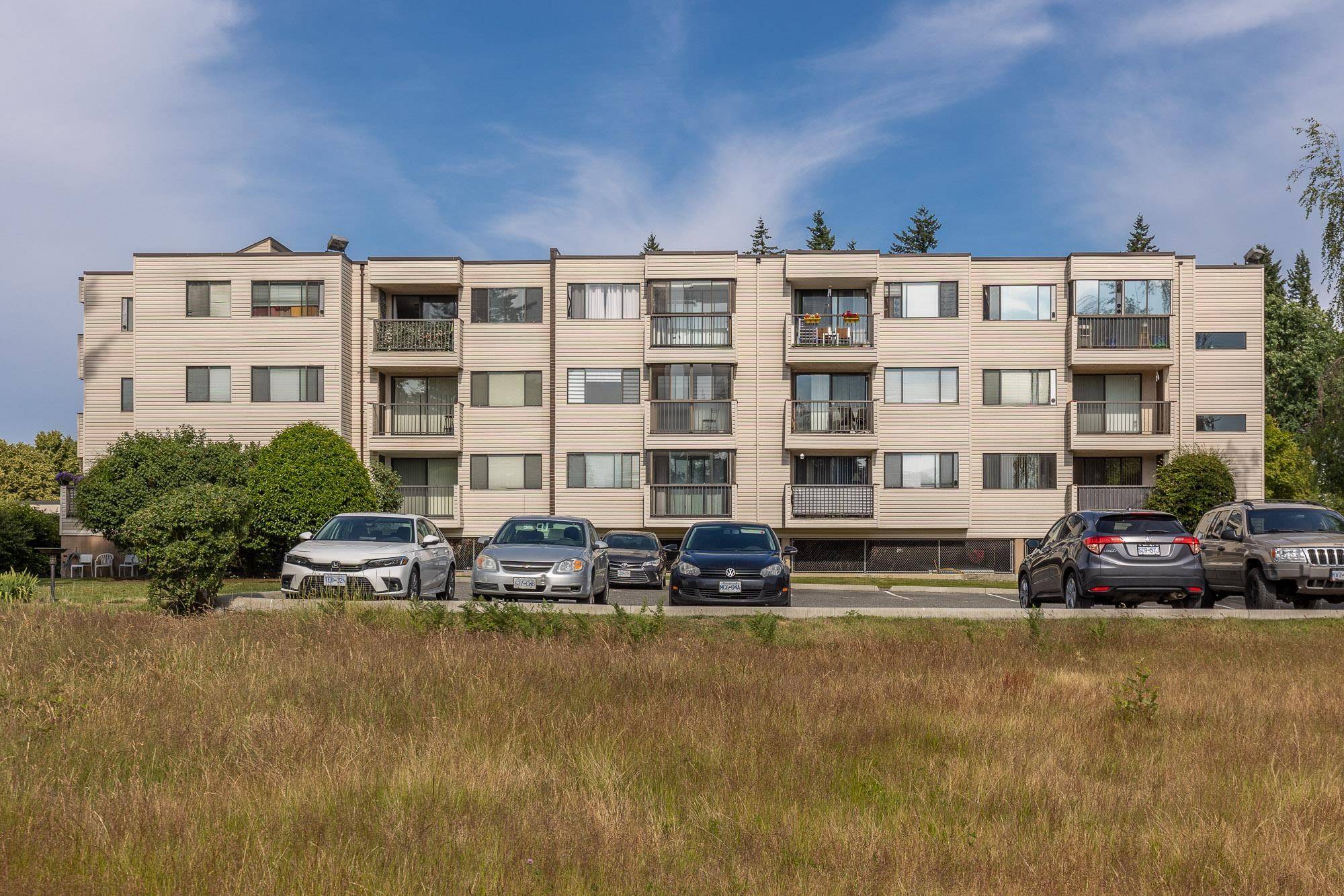 Abbotsford, BC V2T 4M9,32733 E BROADWAY ST #307