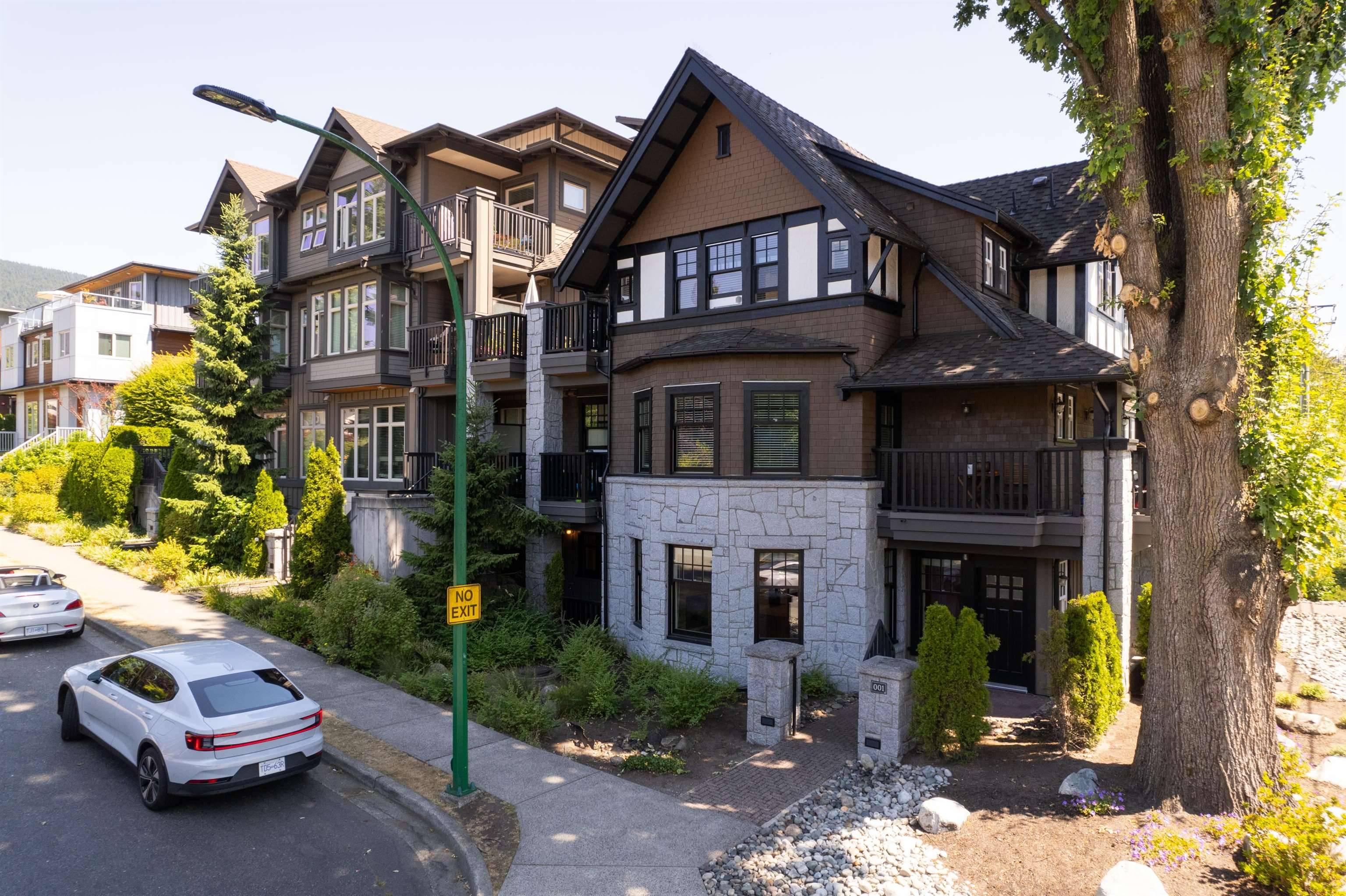 North Vancouver, BC V7M 2A9,116 W 23RD ST #1