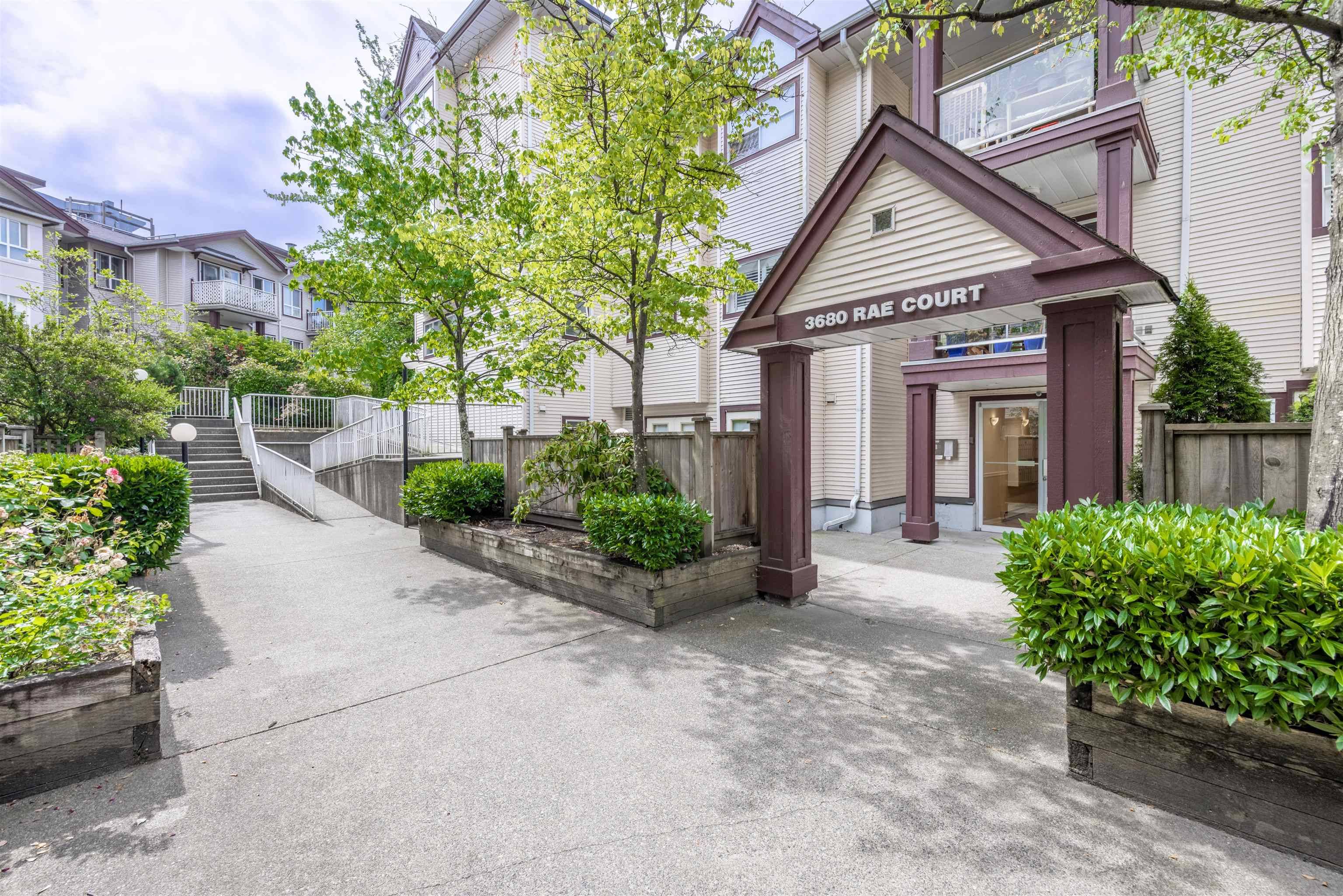 Vancouver, BC V5R 2P5,3680 RAE AVE #401