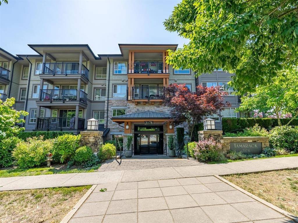 Coquitlam, BC V3E 0B9,3178 DAYANEE SPRINGS BLVD #318