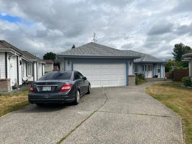 Maple Ridge, BC V2X 1C3,12158 BLOSSOM ST