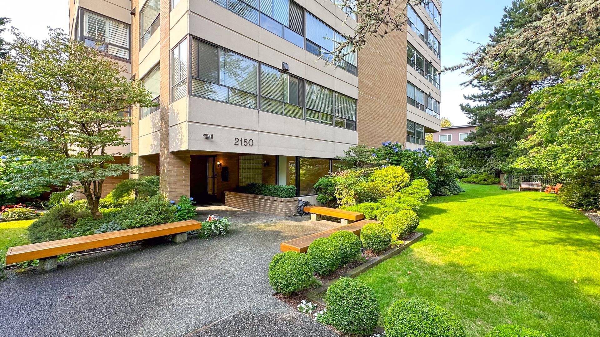 Vancouver, BC V6M 1W5,2150 W 40TH AVE #201