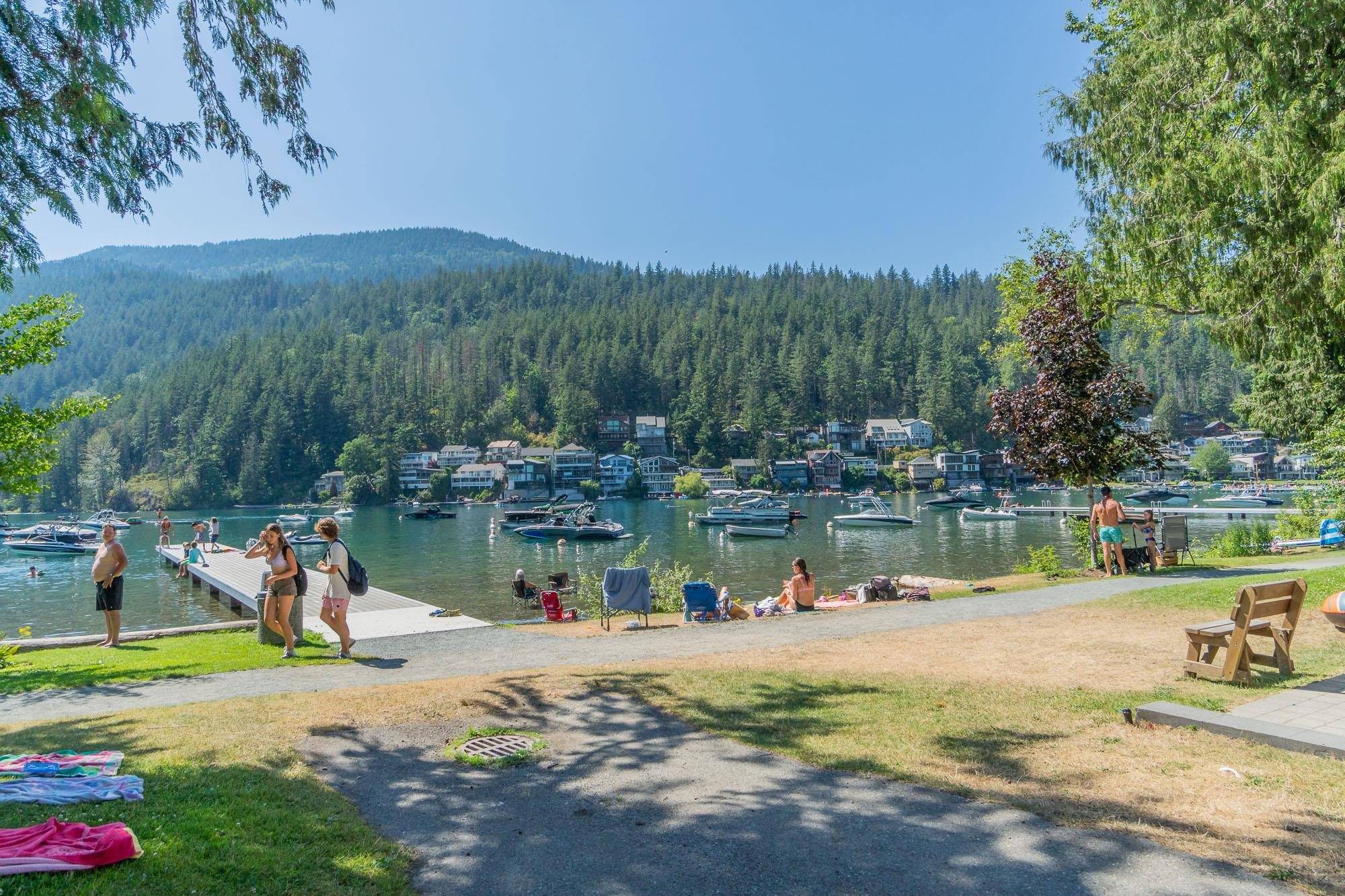 Cultus Lake, BC V2R 4Y5,282 FIR ST