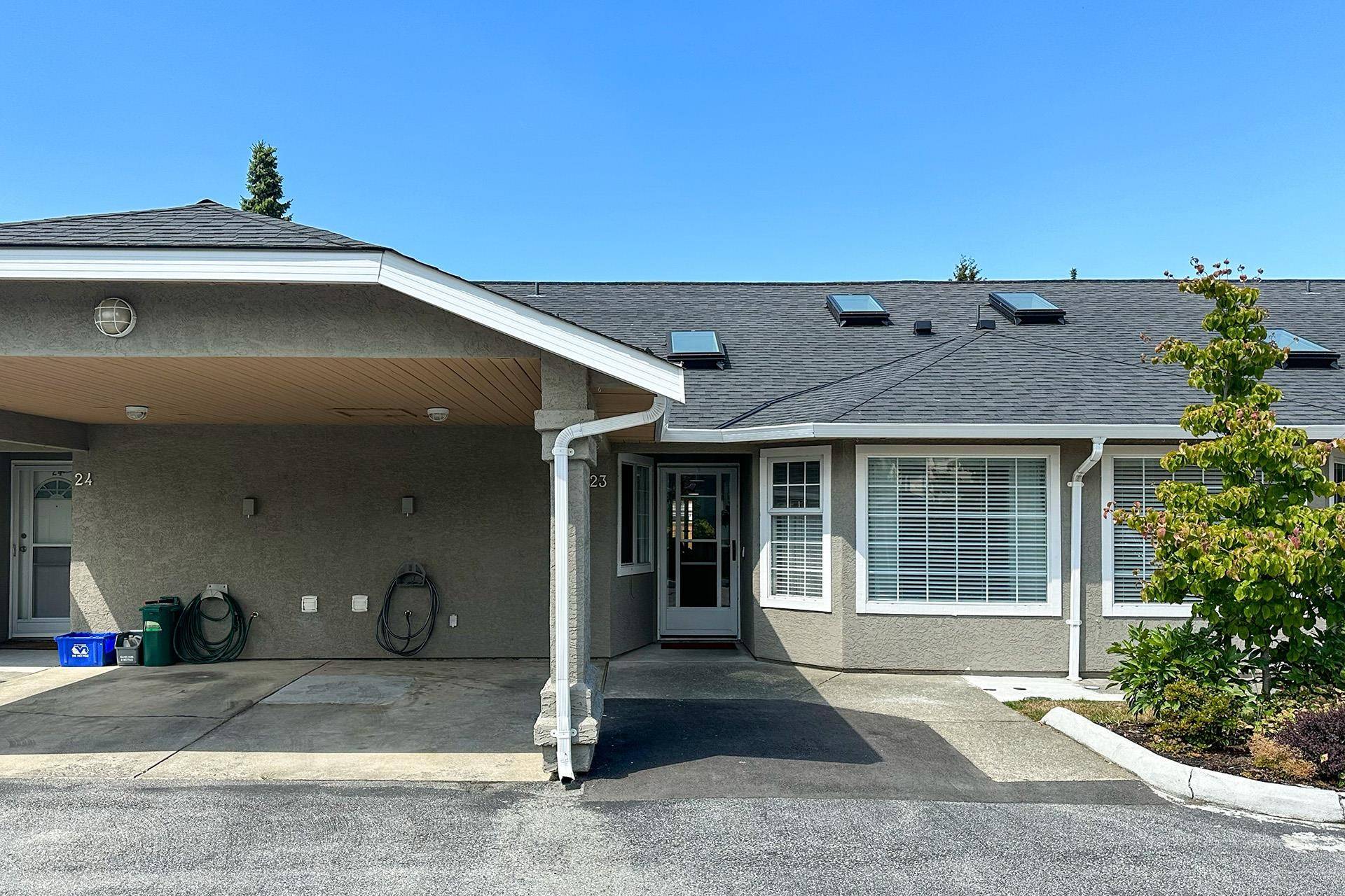 Richmond, BC V6V 1G5,12311 CAMBIE RD #23