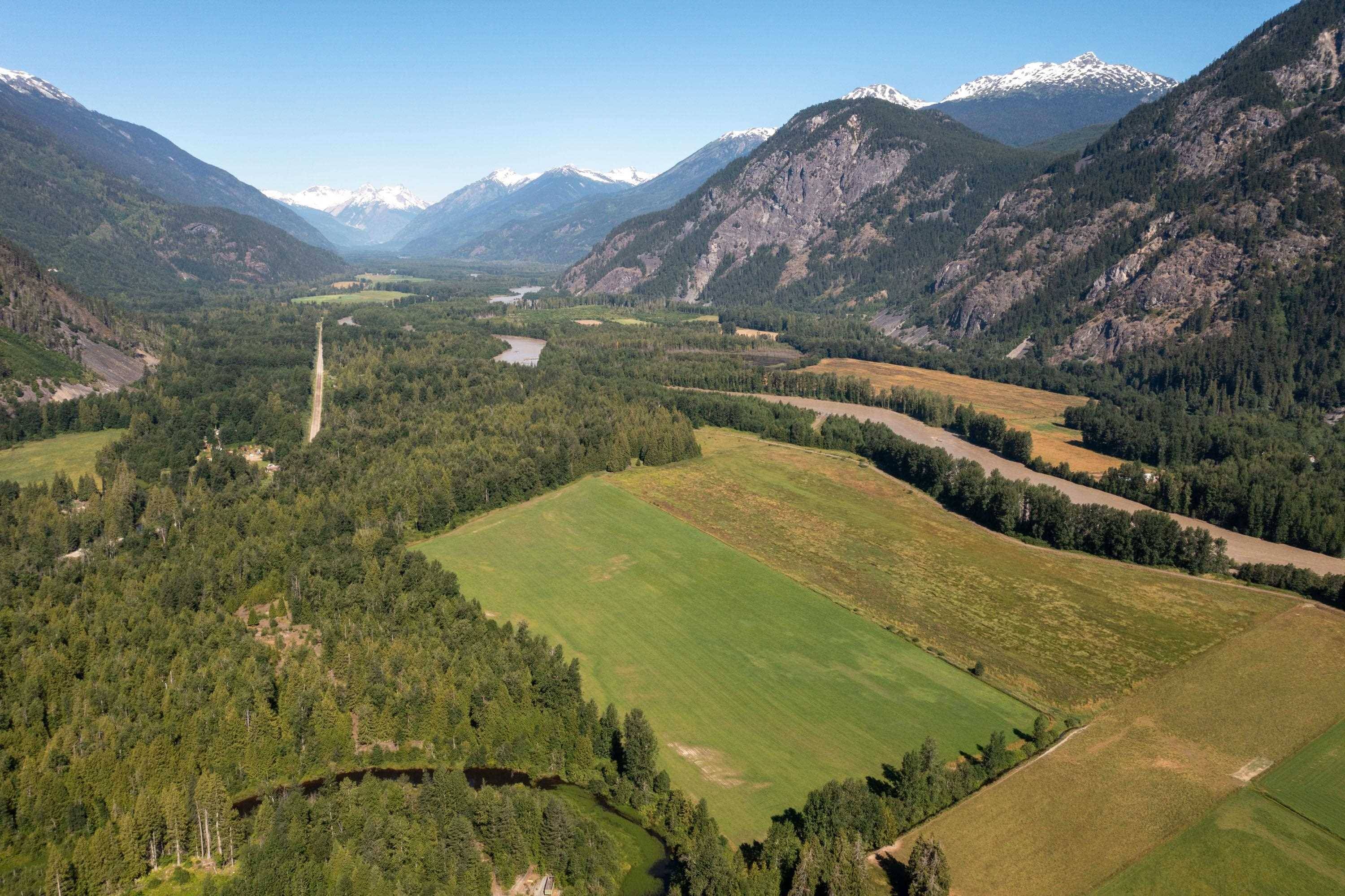 Pemberton, BC V0N 2L2,DL 813 PEMBERTON MEADOWS RD