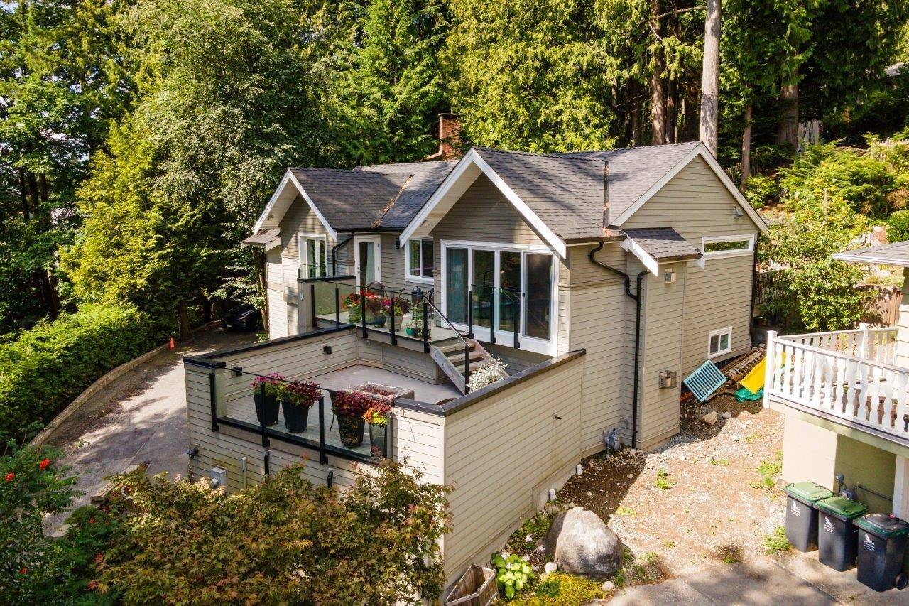 North Vancouver, BC V7K 2M1,4609 VALLEY RD