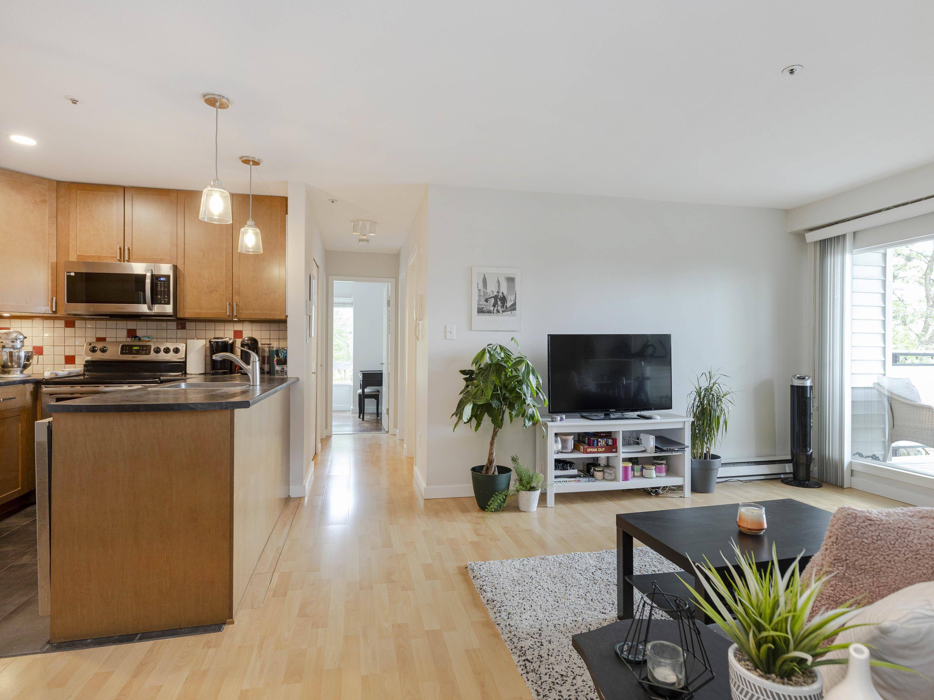 Vancouver, BC V5L 2B5,1823 E GEORGIA ST #311