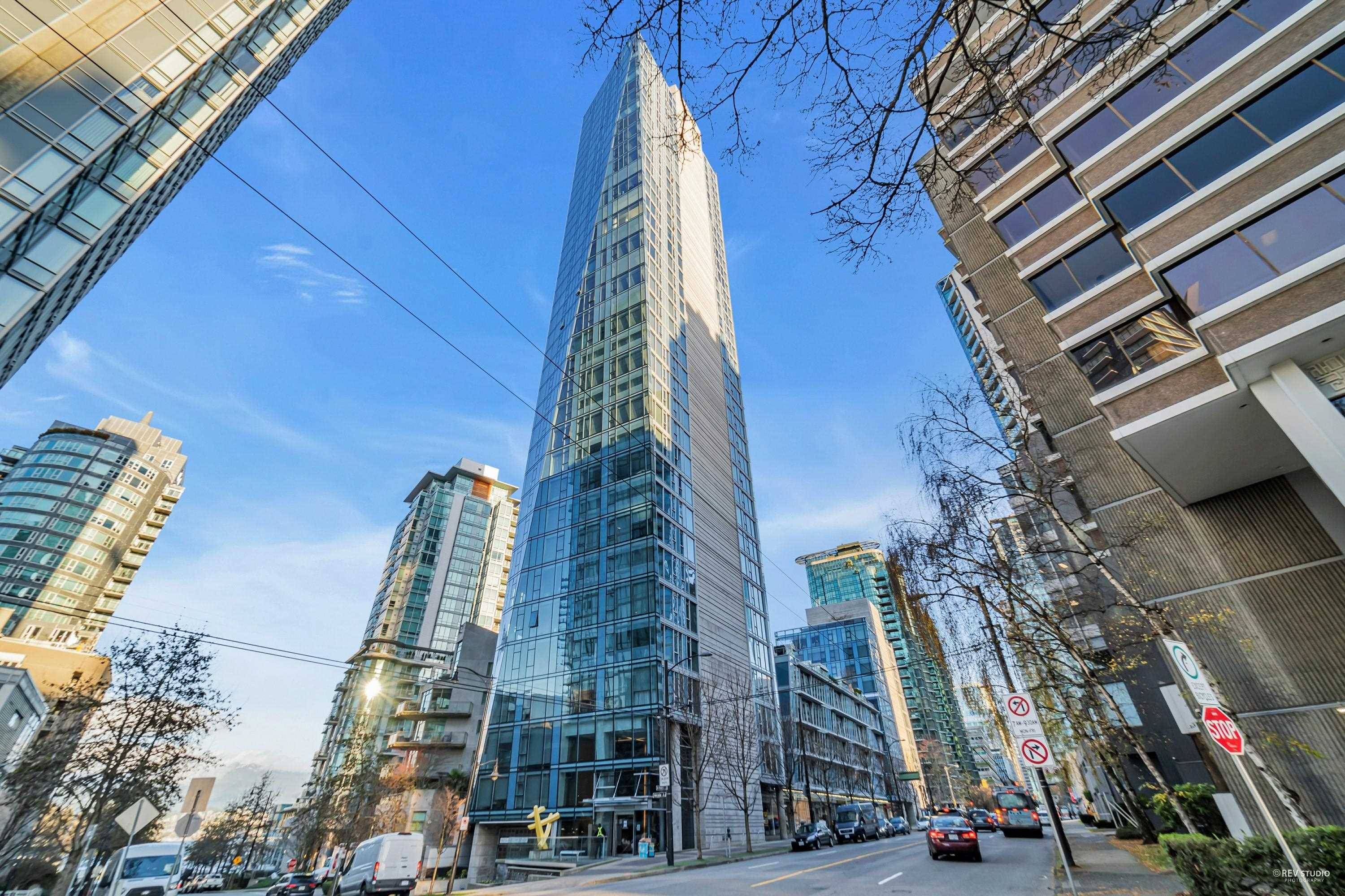 Vancouver, BC V6G 0A7,1499 W PENDER ST #303