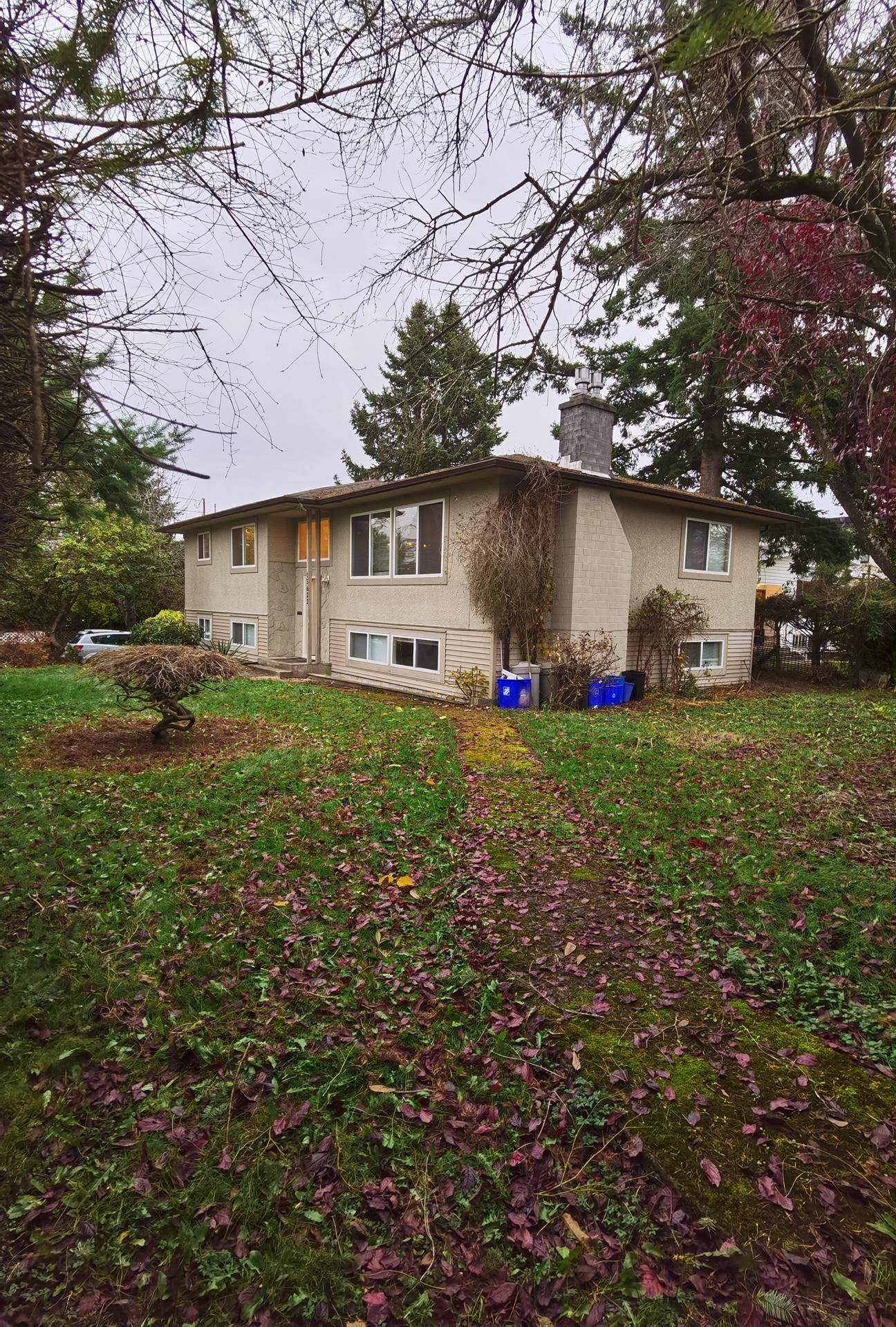 White Rock, BC V4B 2M2,15622 THRIFT AVE