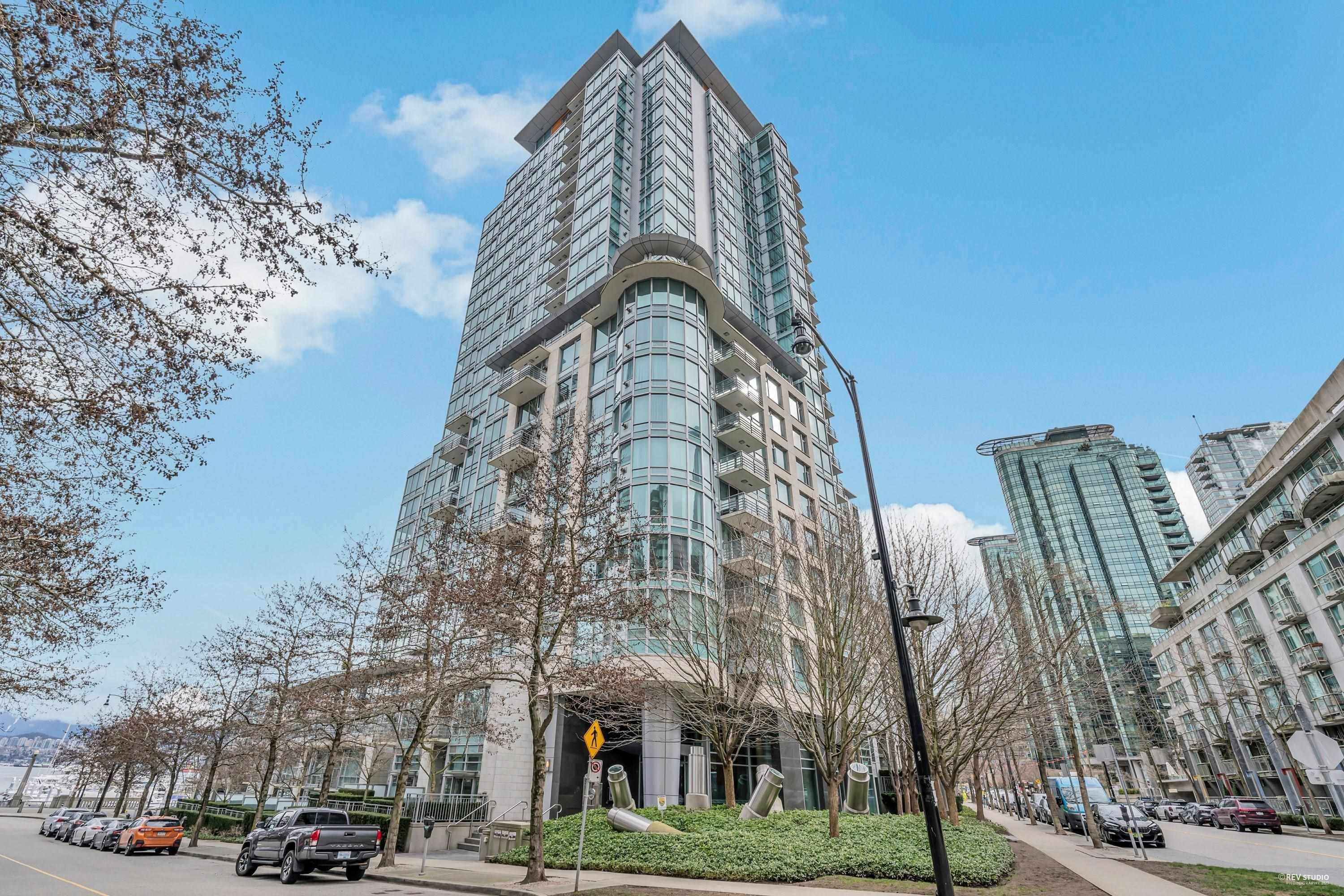 Vancouver, BC V6G 3J8,590 NICOLA ST #204