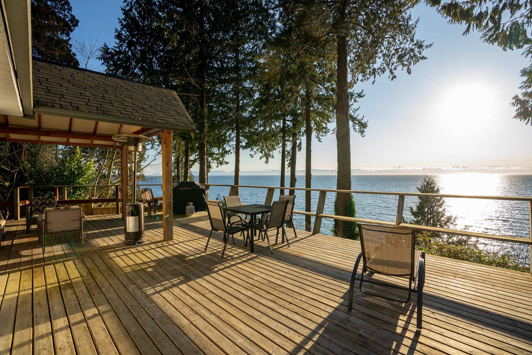 Sechelt, BC V7Z 0B6,4937 SUNSHINE COAST HWY