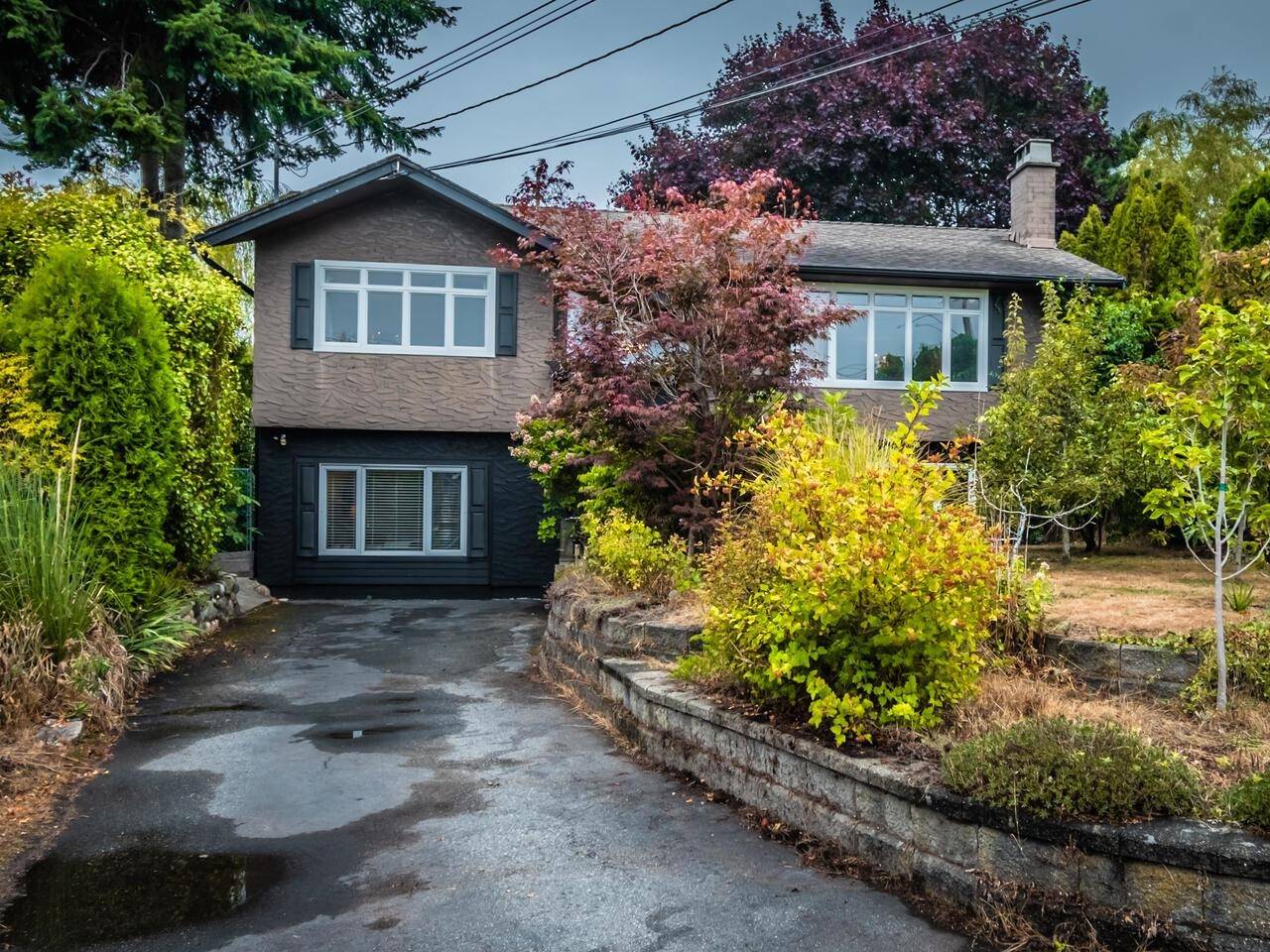 White Rock, BC V4B 3A5,14259 PARK AVE